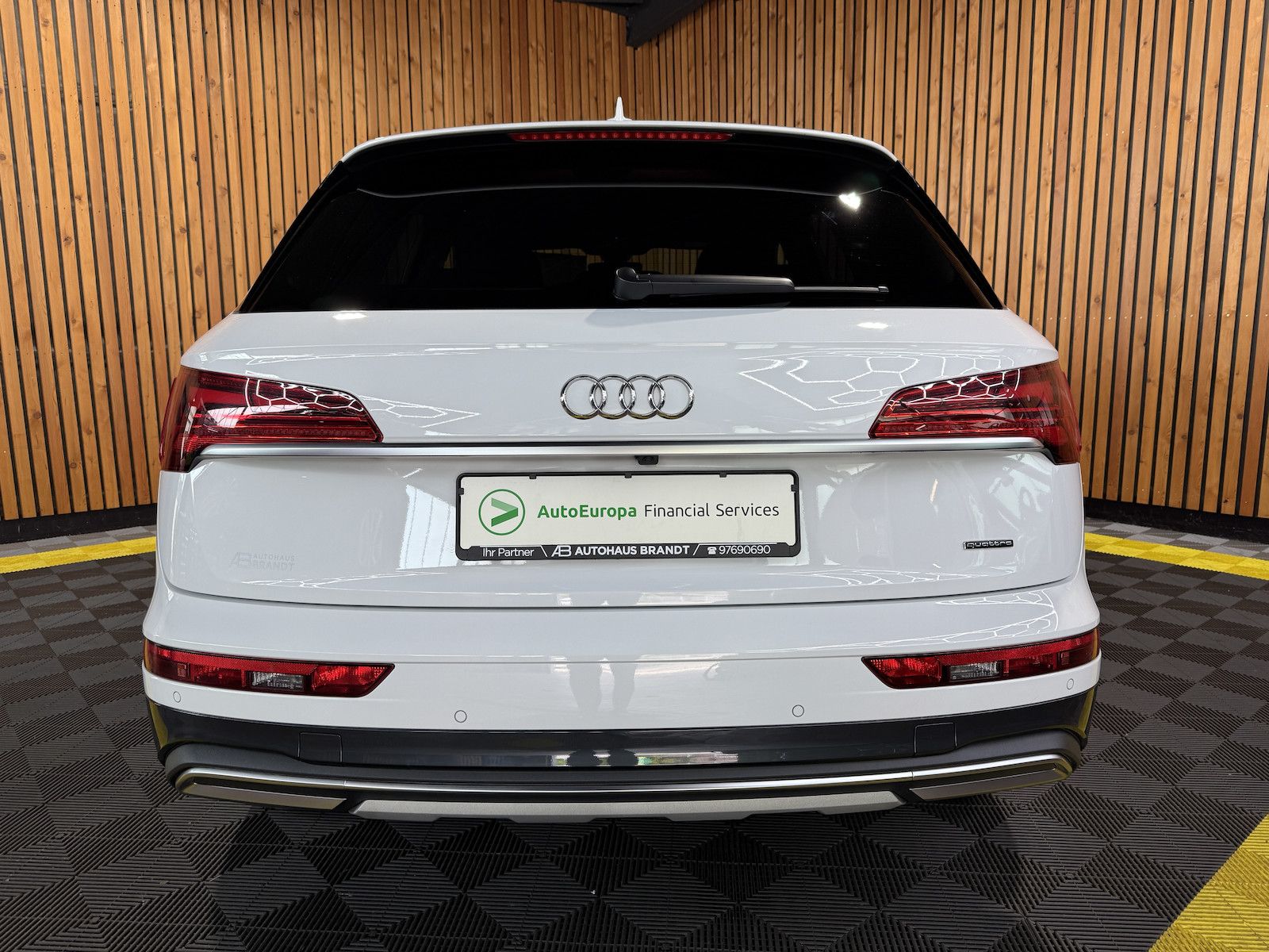 Fahrzeugabbildung Audi Q5 40 TDI qu. advan. *Navi*Kam*ACC*Virtual*Leder