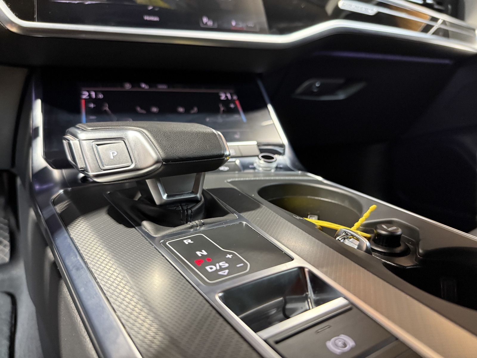 Fahrzeugabbildung Audi A6 Avant 2,0 TDI qu. *Navi*ACC*LED*AHK*Leder*