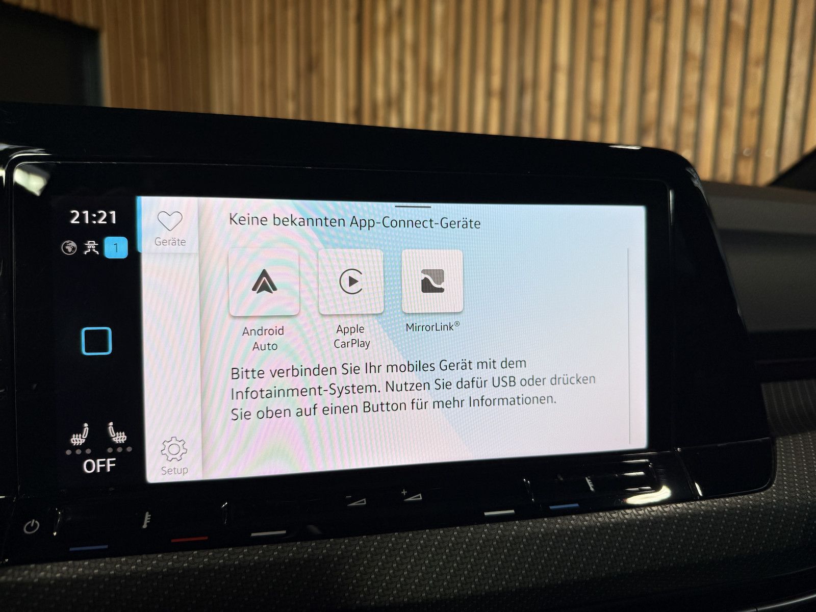 Fahrzeugabbildung Volkswagen Golf Variant 2,0TDI R-Line Black DSG *Navi*Keyl.