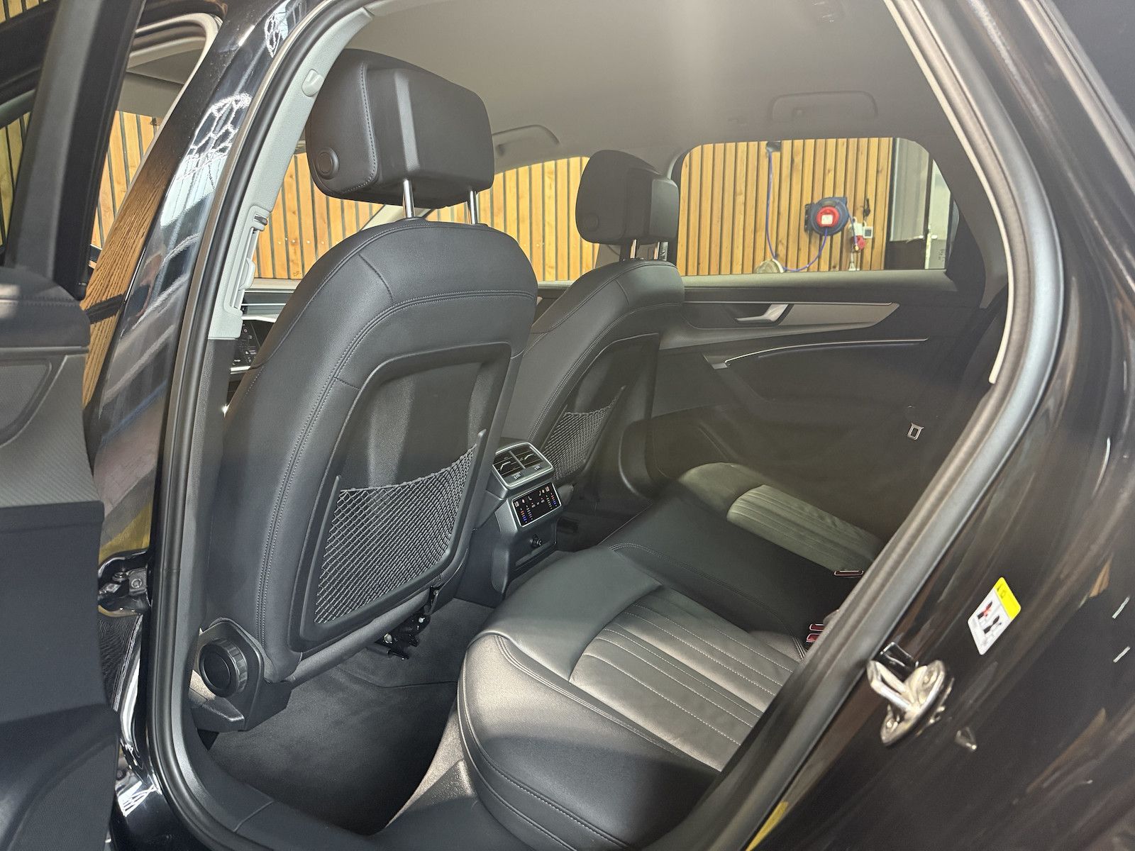 Fahrzeugabbildung Audi A6 Avant 2,0 TDI qu. *Navi*ACC*LED*AHK*Leder*