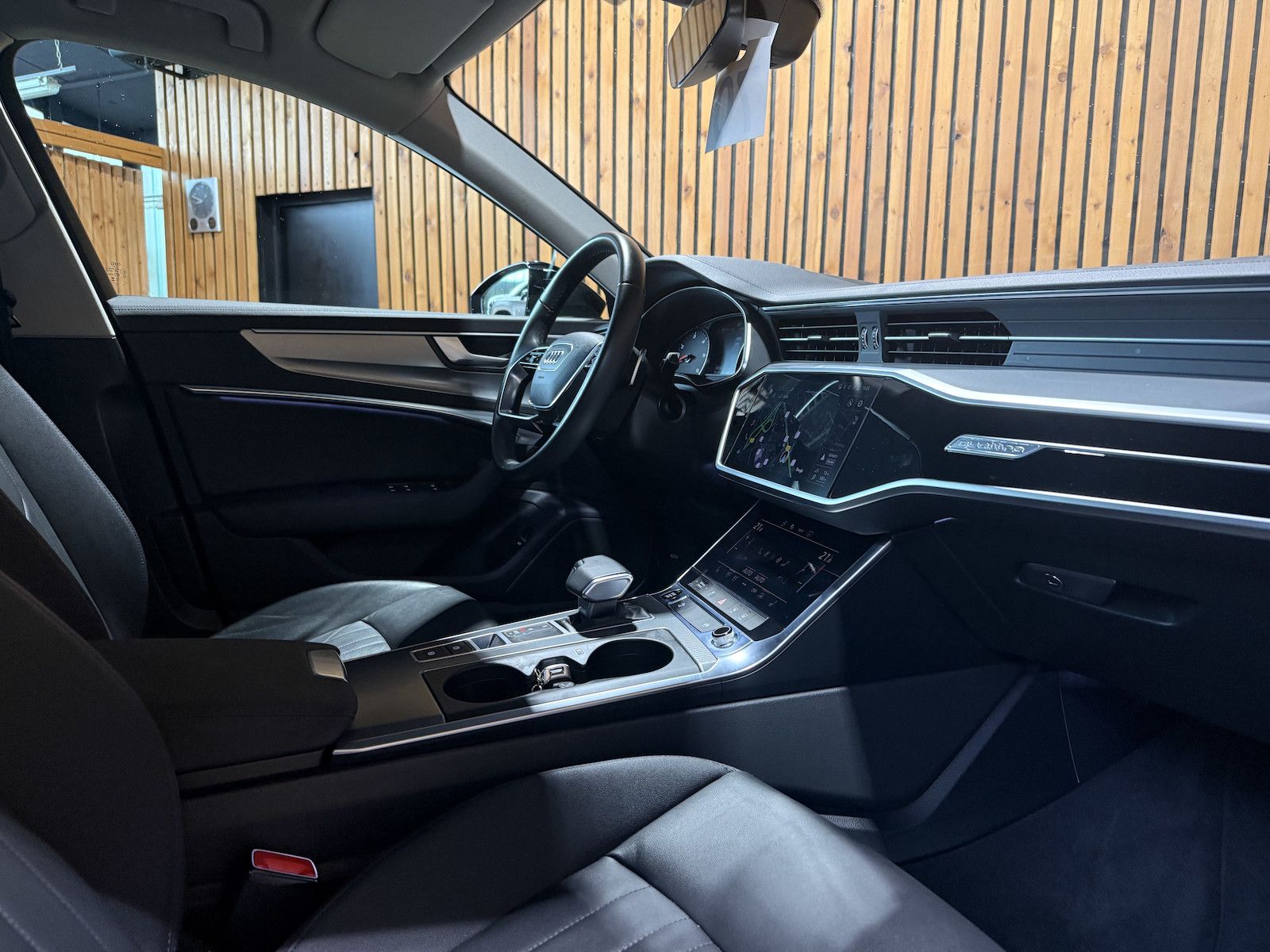 Fahrzeugabbildung Audi A6 Avant 2,0 TDI qu. *Navi*ACC*LED*AHK*Leder*