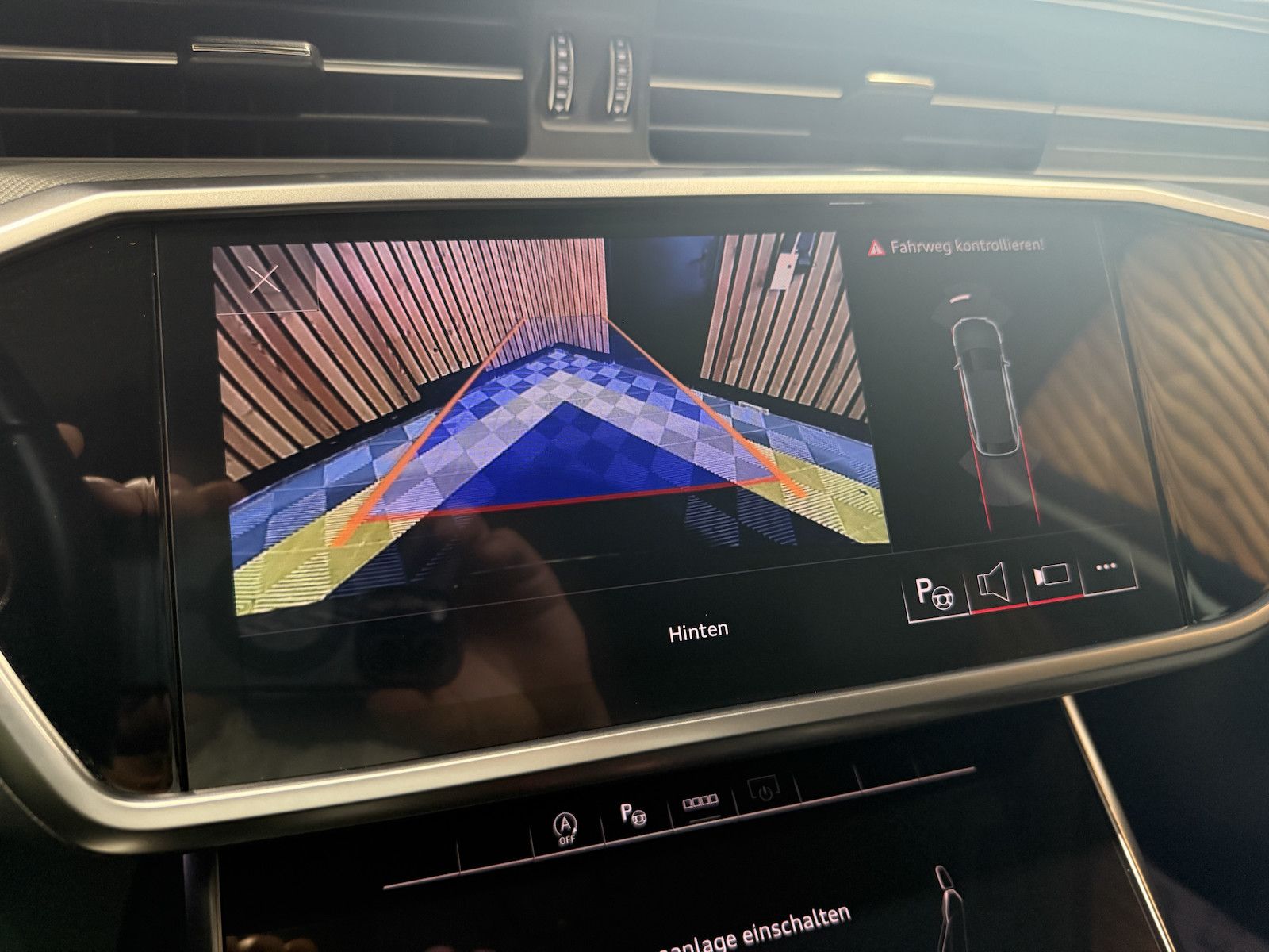 Fahrzeugabbildung Audi A6 Avant 2,0 TDI qu. *Navi*ACC*LED*AHK*Leder*