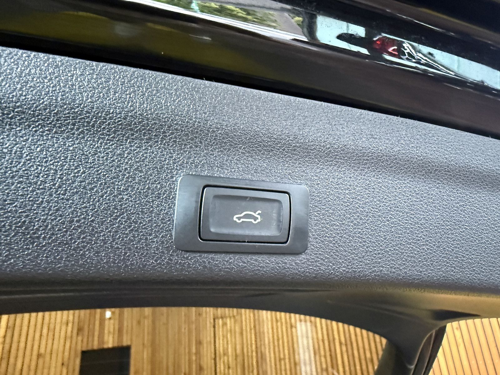 Fahrzeugabbildung Audi A6 Avant 2,0 TDI qu. *Navi*ACC*LED*AHK*Leder*