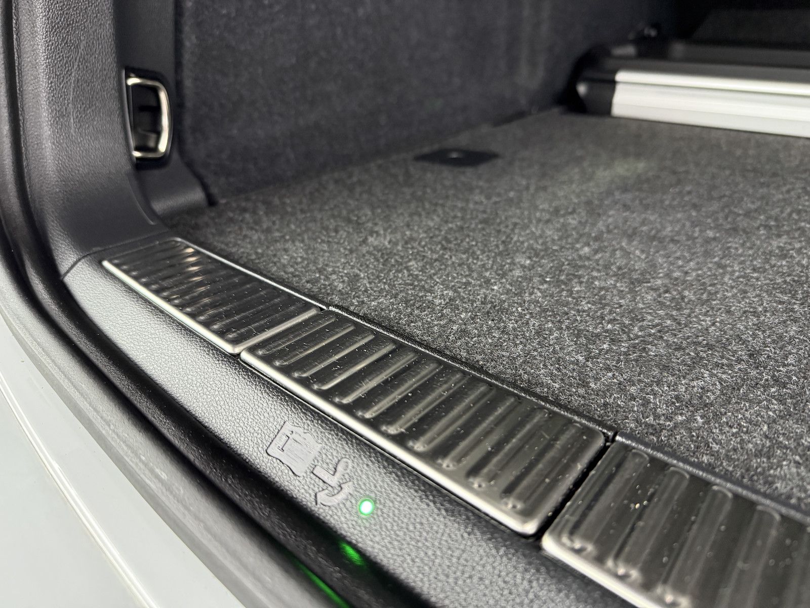 Fahrzeugabbildung SKODA Superb Combi Style TDI DSG *Navi*ACC*Virtual*AHK