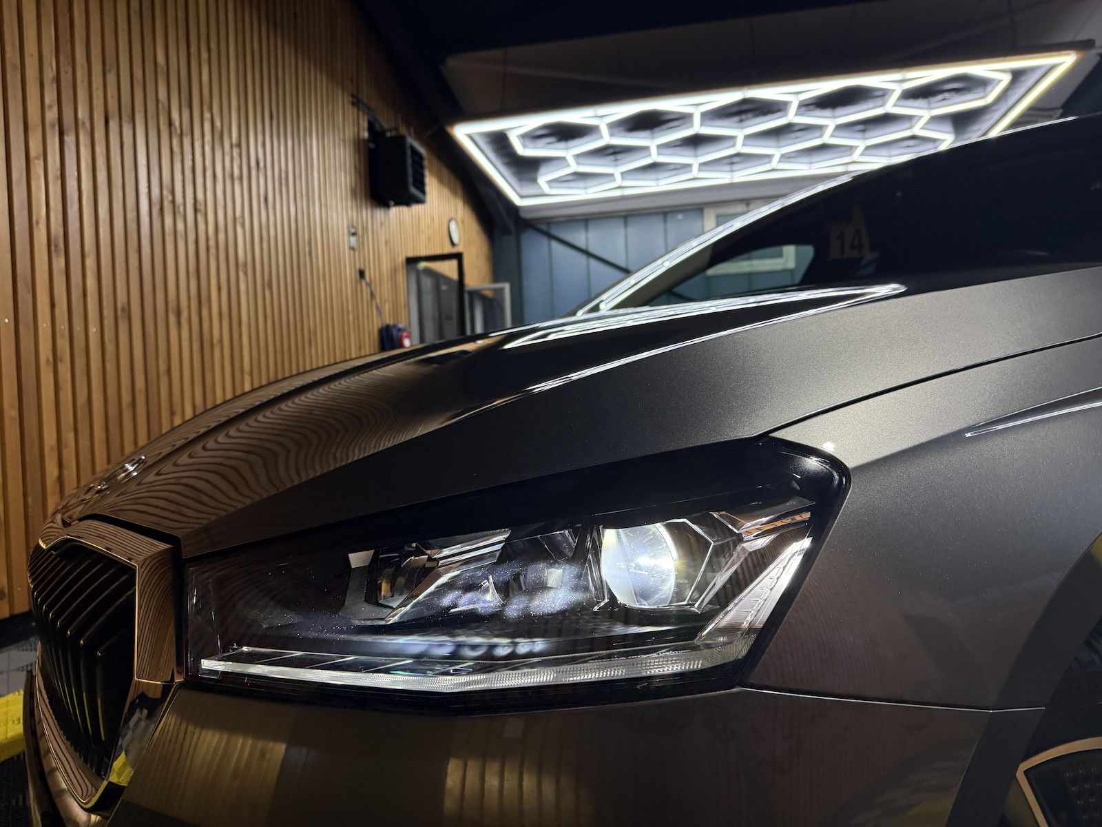 Fahrzeugabbildung SKODA Fabia 1,0 TSI Tour *Navi*LED*Tempo*Kamera*Alu*