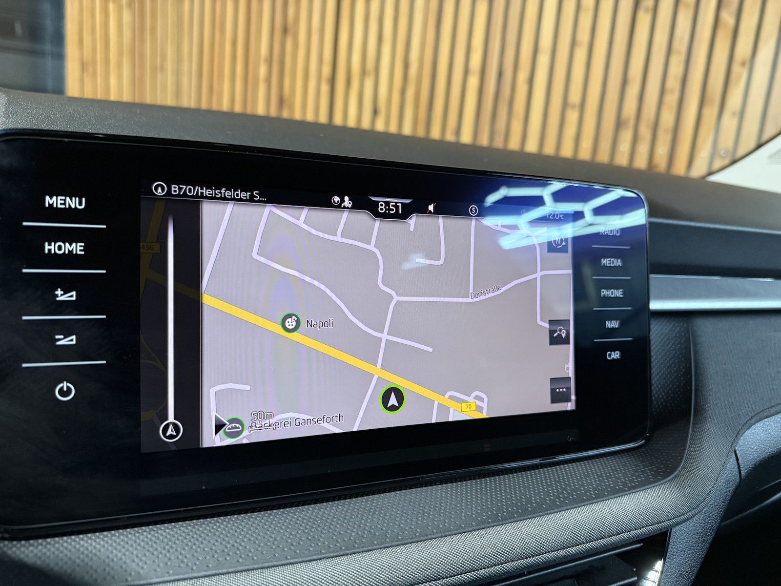 Fahrzeugabbildung SKODA Fabia 1,0 TSI Tour *Navi*LED*Tempo*Kamera*Alu*