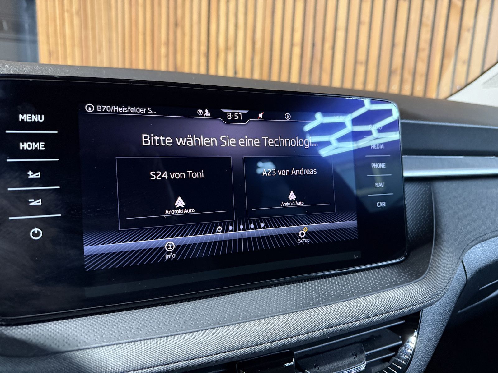 Fahrzeugabbildung SKODA Fabia 1,0 TSI Tour *Navi*LED*Tempo*Kamera*Alu*