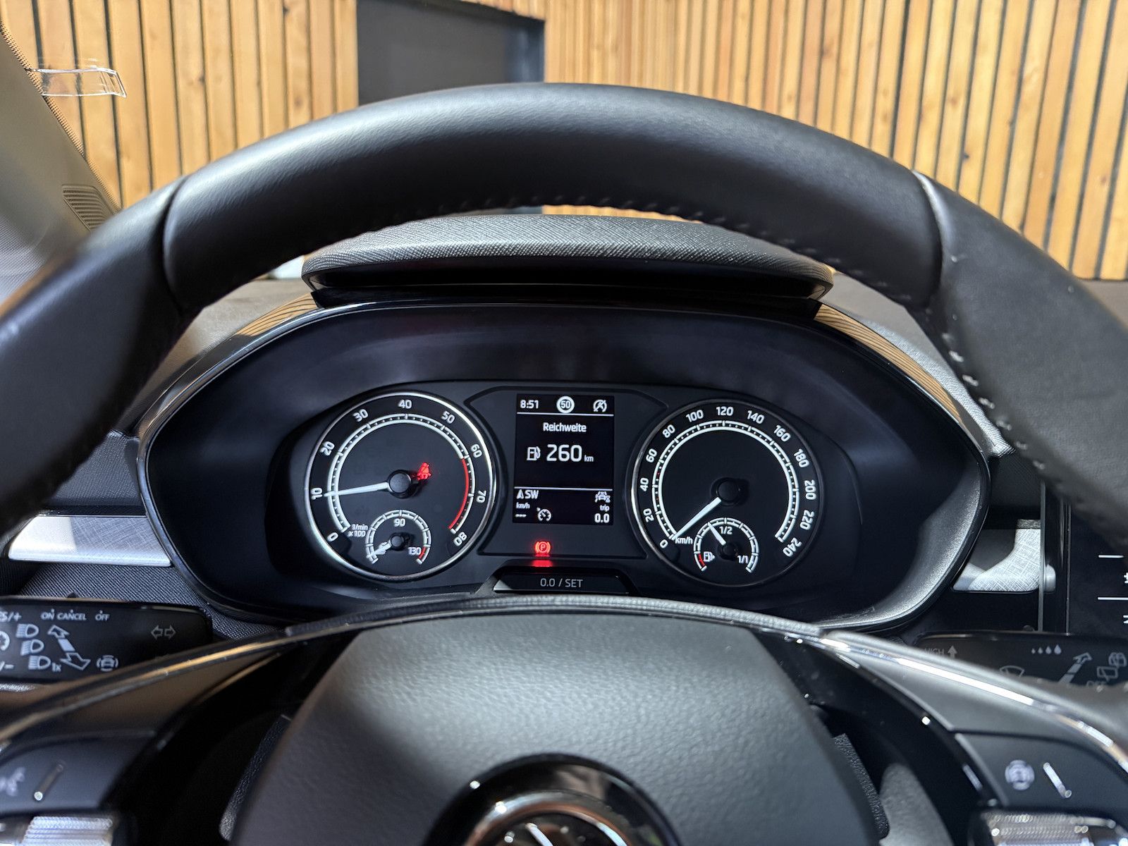 Fahrzeugabbildung SKODA Fabia 1,0 TSI Tour *Navi*LED*Tempo*Kamera*Alu*