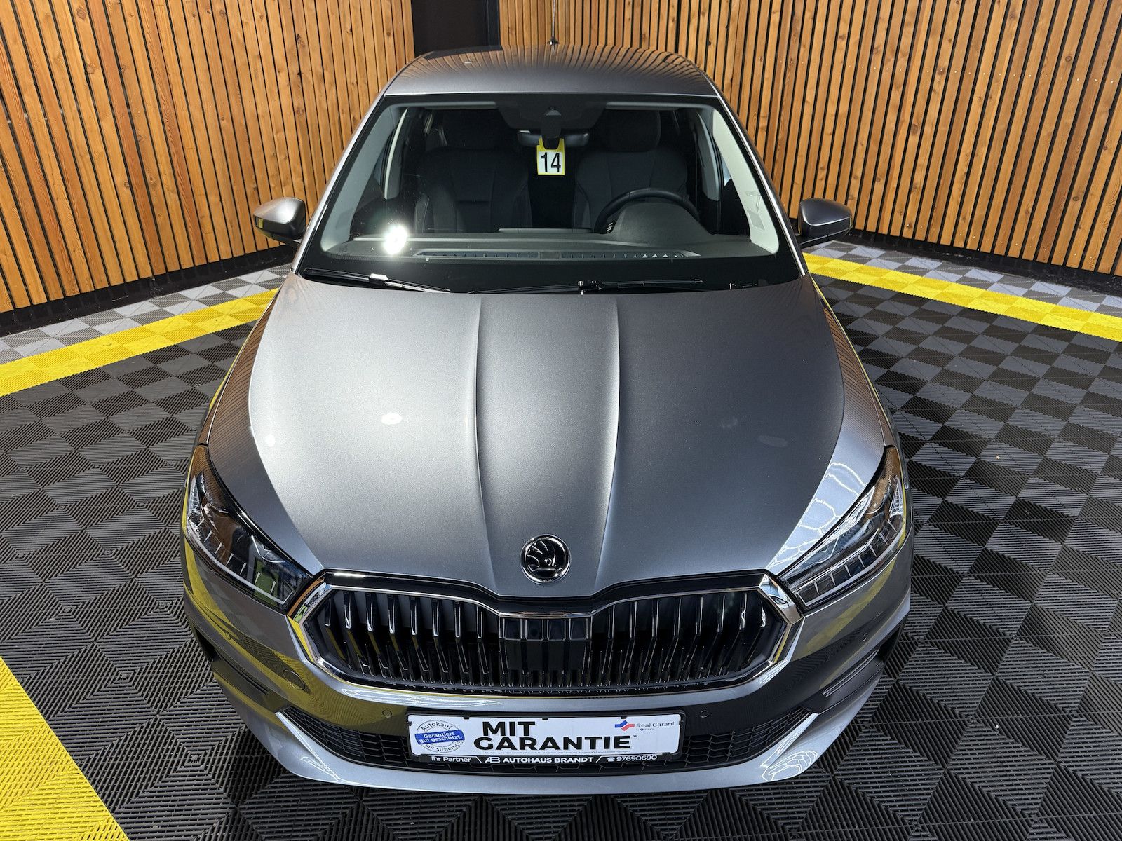 Fahrzeugabbildung SKODA Fabia 1,0 TSI Tour *Navi*LED*Tempo*Kamera*Alu*