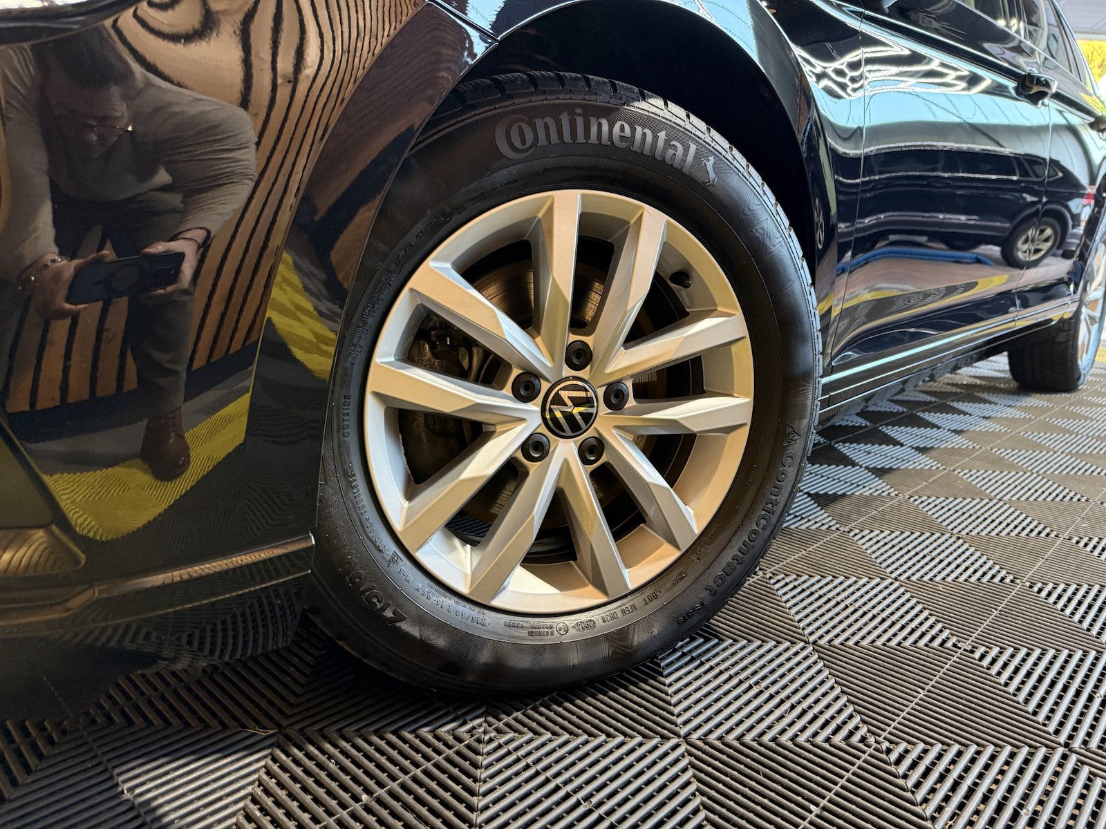 Fahrzeugabbildung Volkswagen Passat Variant 1,5 TSI DSG *Navi*LED*Kam*ACC*AHK