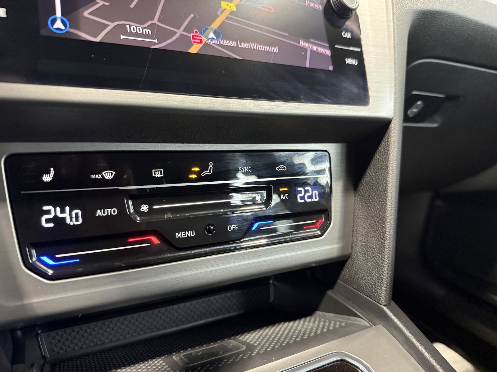 Fahrzeugabbildung Volkswagen Passat Variant 1,5 TSI DSG *Navi*LED*Kam*ACC*Alu