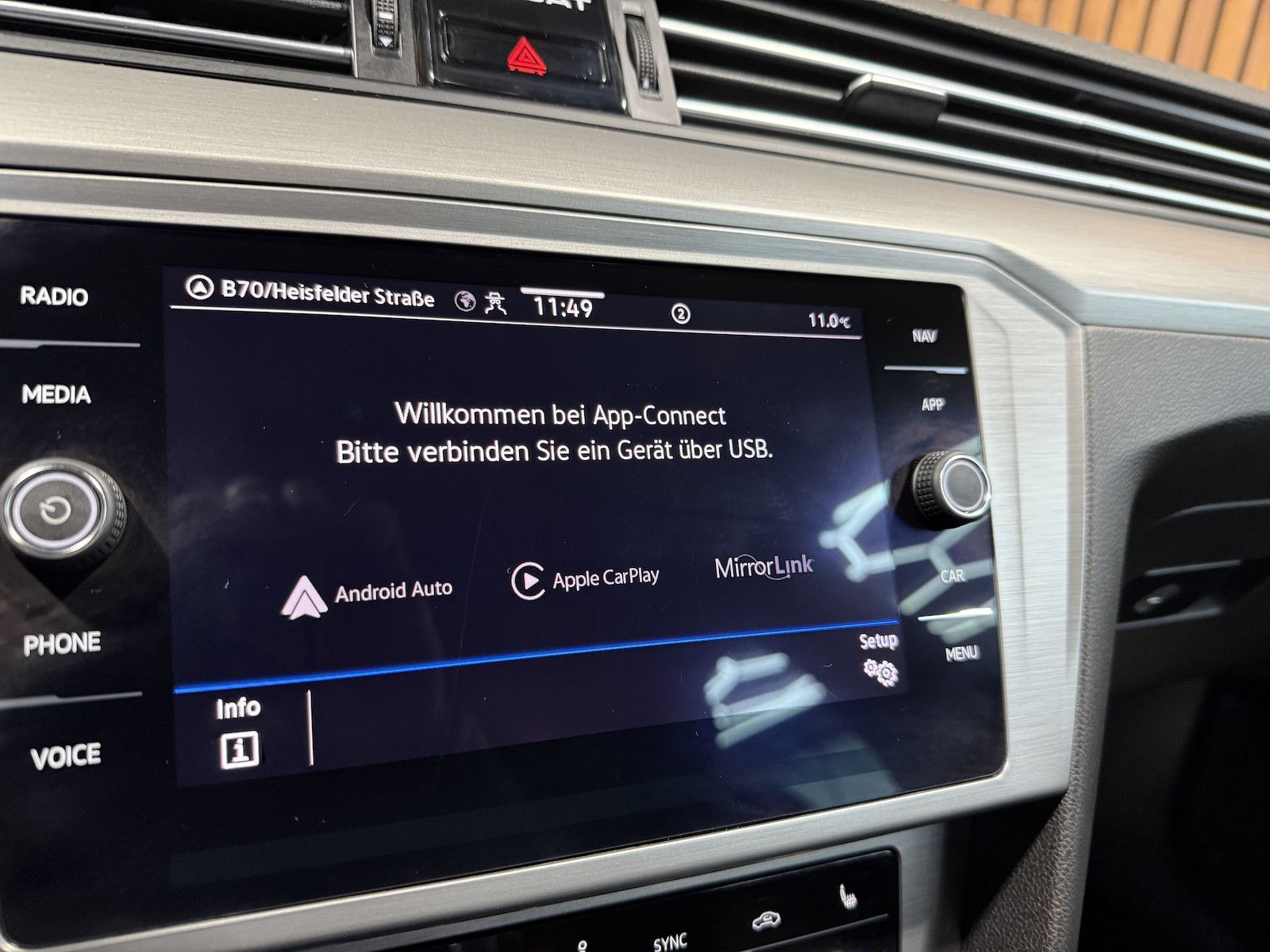 Fahrzeugabbildung Volkswagen Passat Variant 1,5 TSI DSG *Navi*LED*Kam*ACC*Alu