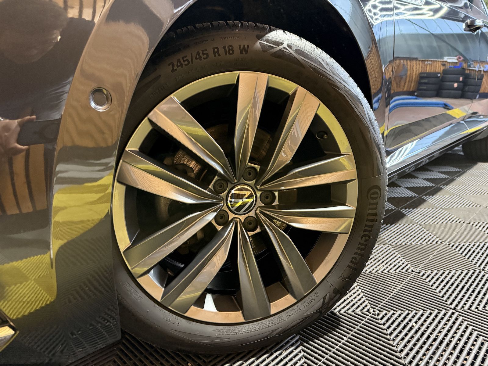 Fahrzeugabbildung Volkswagen Arteon 1.4 eHybrid SB*Navi*LED*Kam*AHK*DCC*Leder