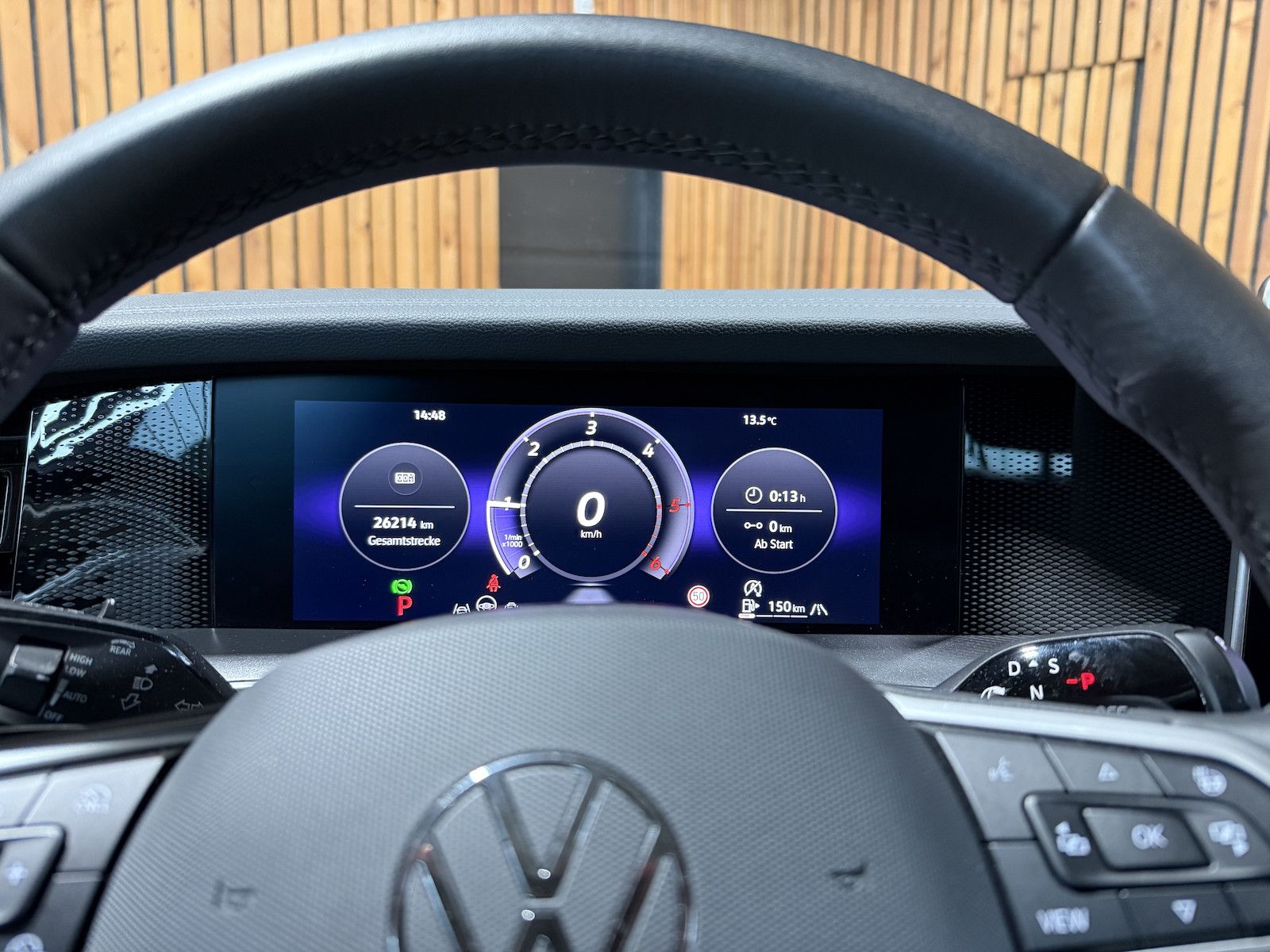 Fahrzeugabbildung Volkswagen Tayron 2,0 TDI DSG 7-Sitzer*Navi*Kam*AHK*Matrix