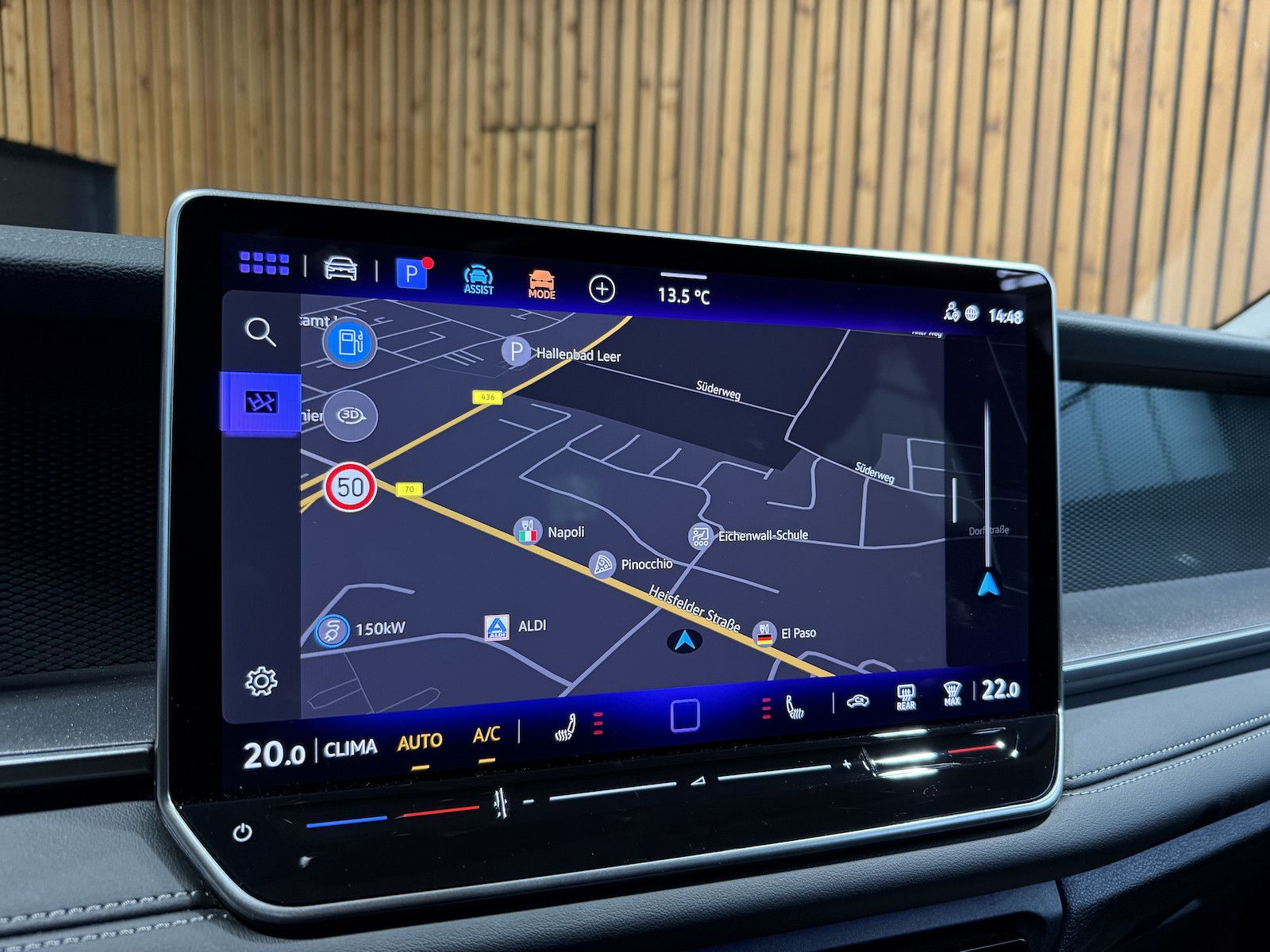 Fahrzeugabbildung Volkswagen Tayron 2,0 TDI DSG 7-Sitzer*Navi*Kam*AHK*Matrix