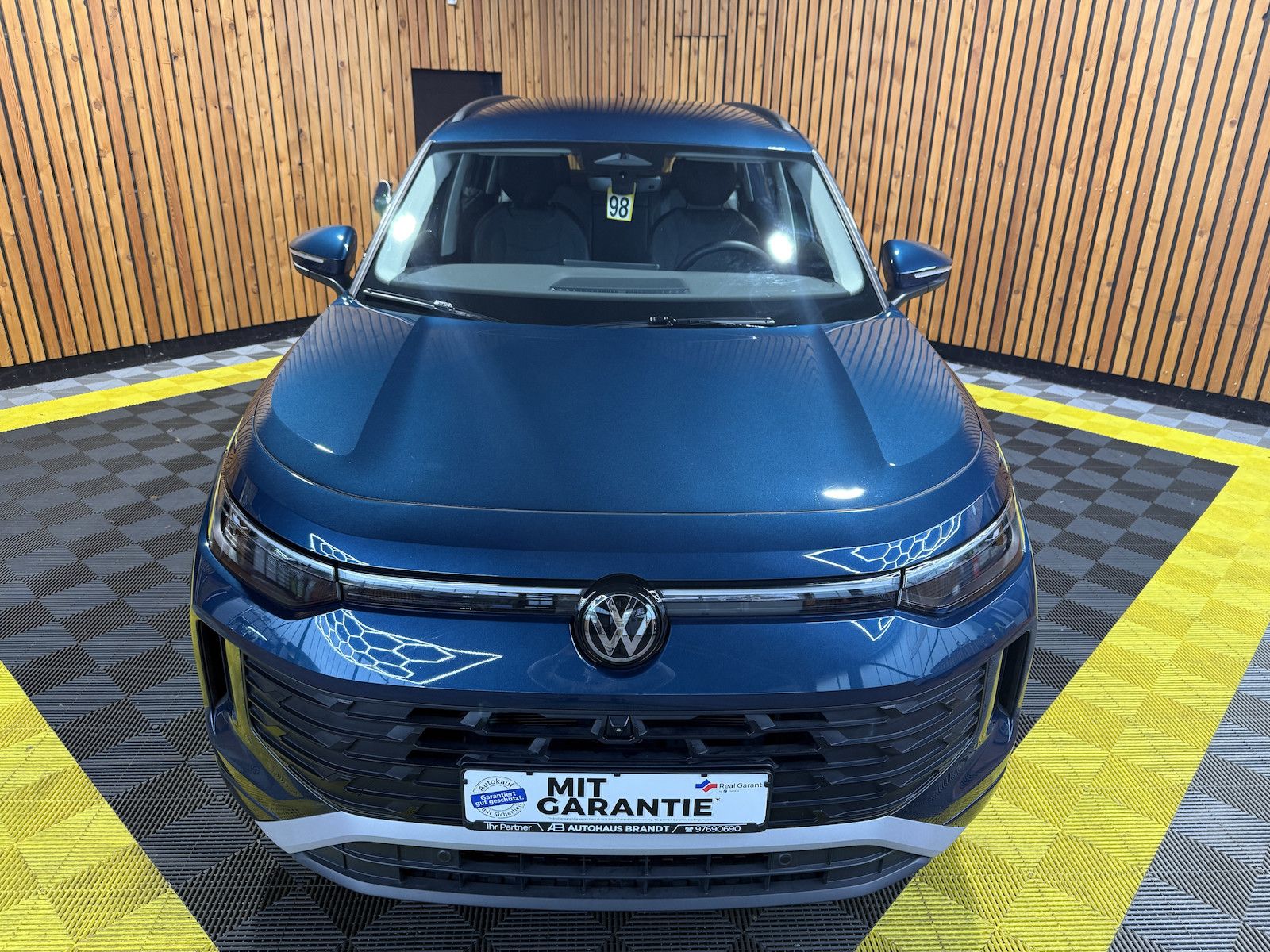 Fahrzeugabbildung Volkswagen Tayron 2,0 TDI DSG 7-Sitzer*Navi*Kam*AHK*Matrix