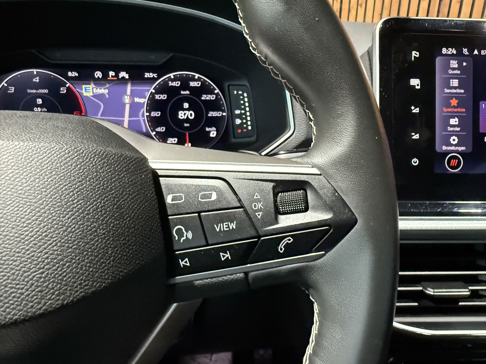 Fahrzeugabbildung SEAT Tarraco 2,0 TDI DSG Navi*LED*Kam*AHK*7-Sitzer*VC