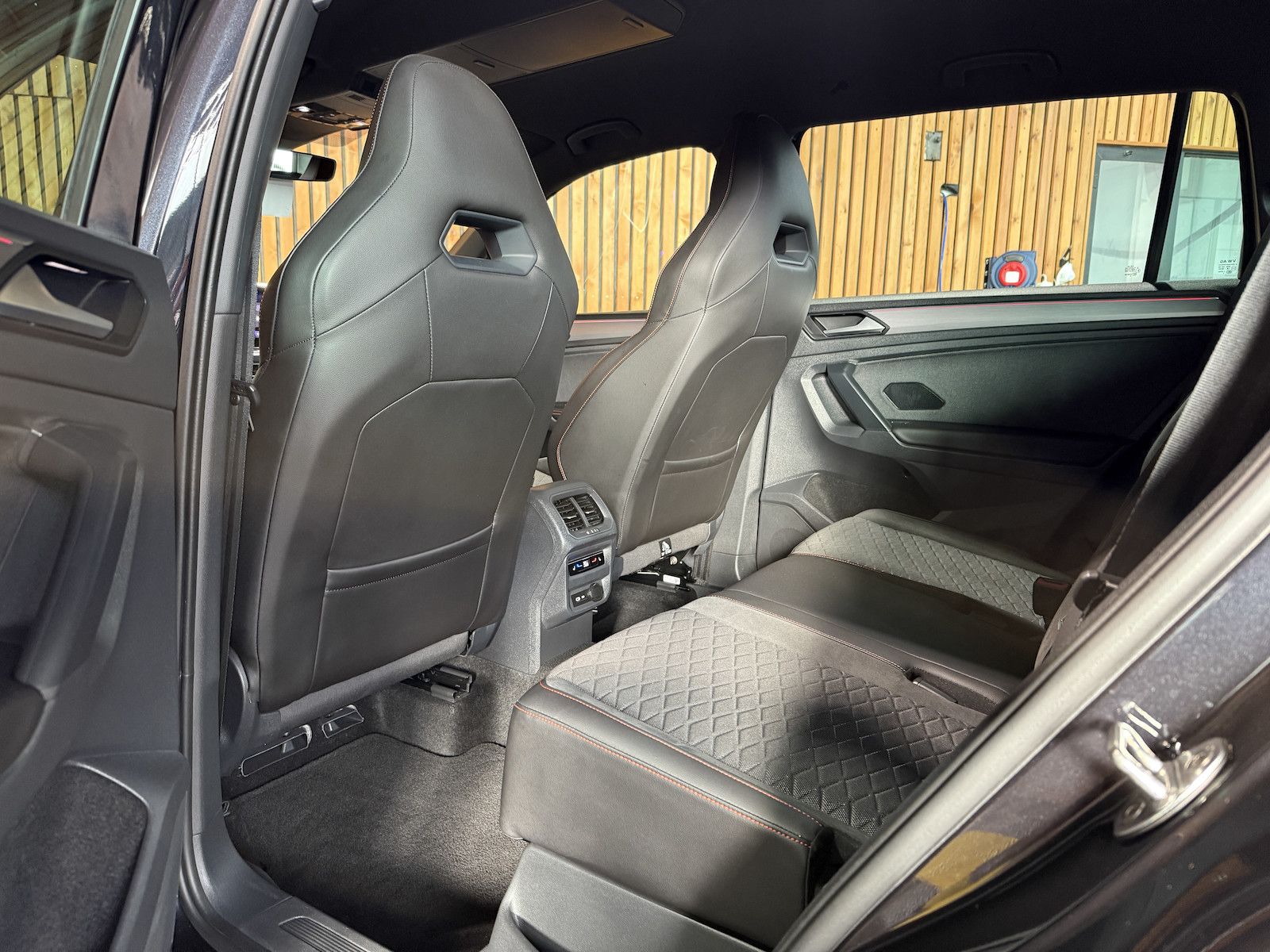 Fahrzeugabbildung SEAT Tarraco 2,0 TDI FR DSG *Navi*LED*Kam*AHK*Kessy*