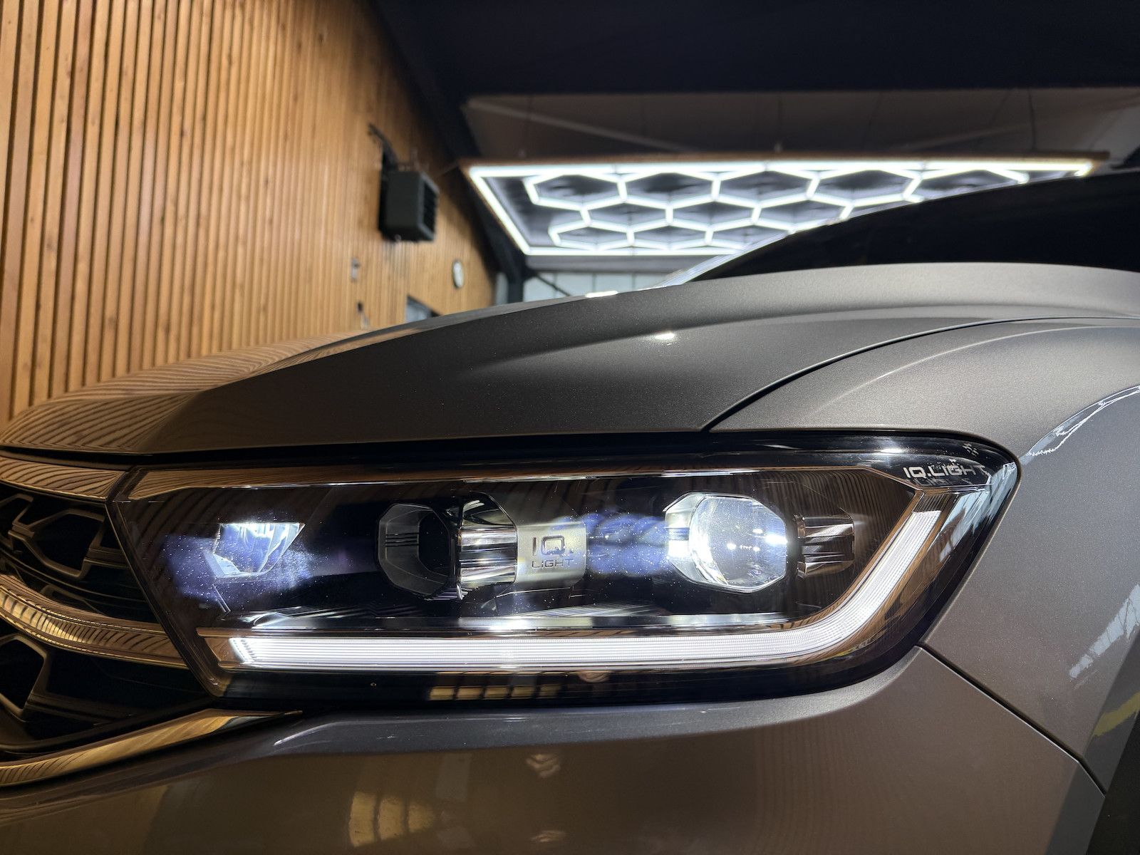 Fahrzeugabbildung Volkswagen T-Roc 2,0 TDI Style DSG Navi*LED*Kam*Virtual*AHK