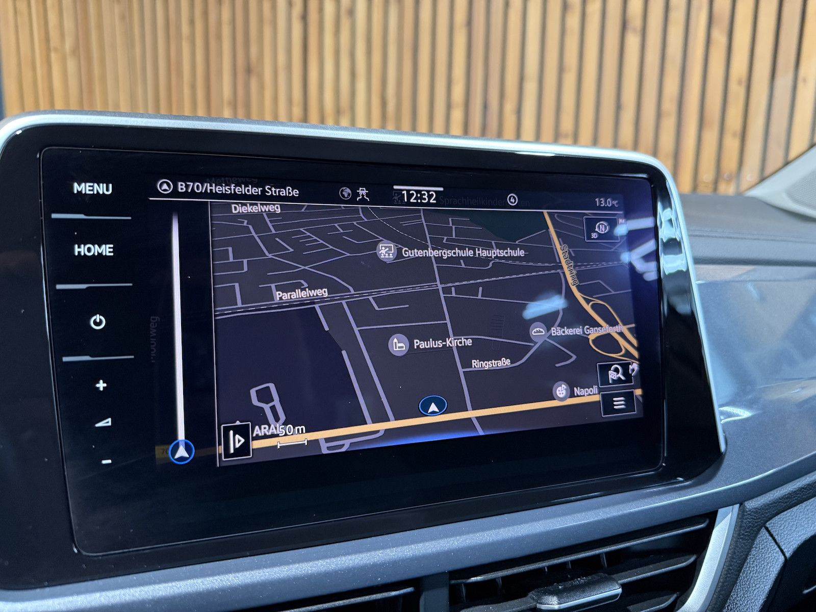 Fahrzeugabbildung Volkswagen T-Roc 2,0 TDI Style DSG Navi*LED*Kam*Virtual*AHK