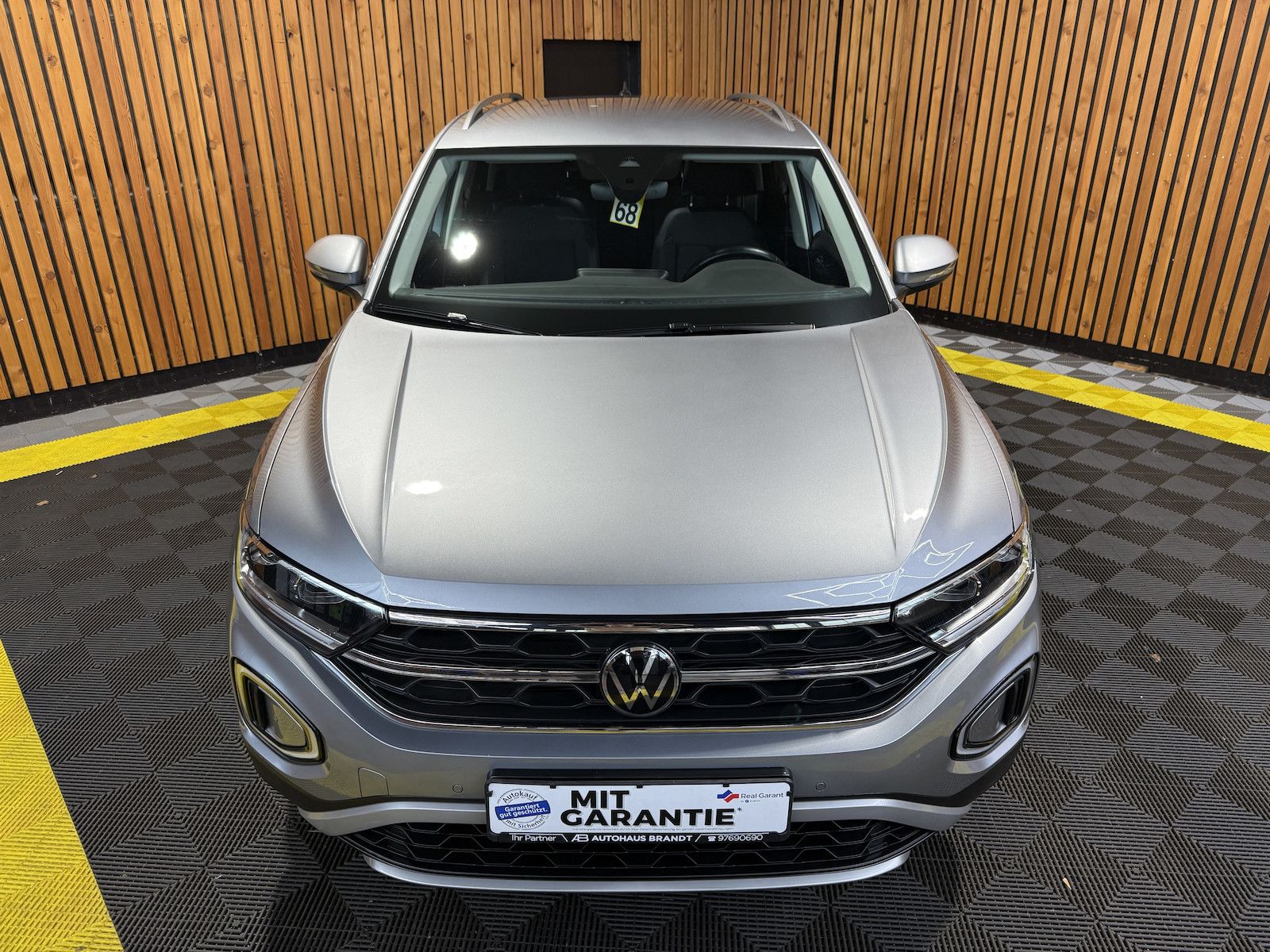 Fahrzeugabbildung Volkswagen T-Roc 2,0 TDI Style DSG Navi*LED*Kam*Virtual*AHK