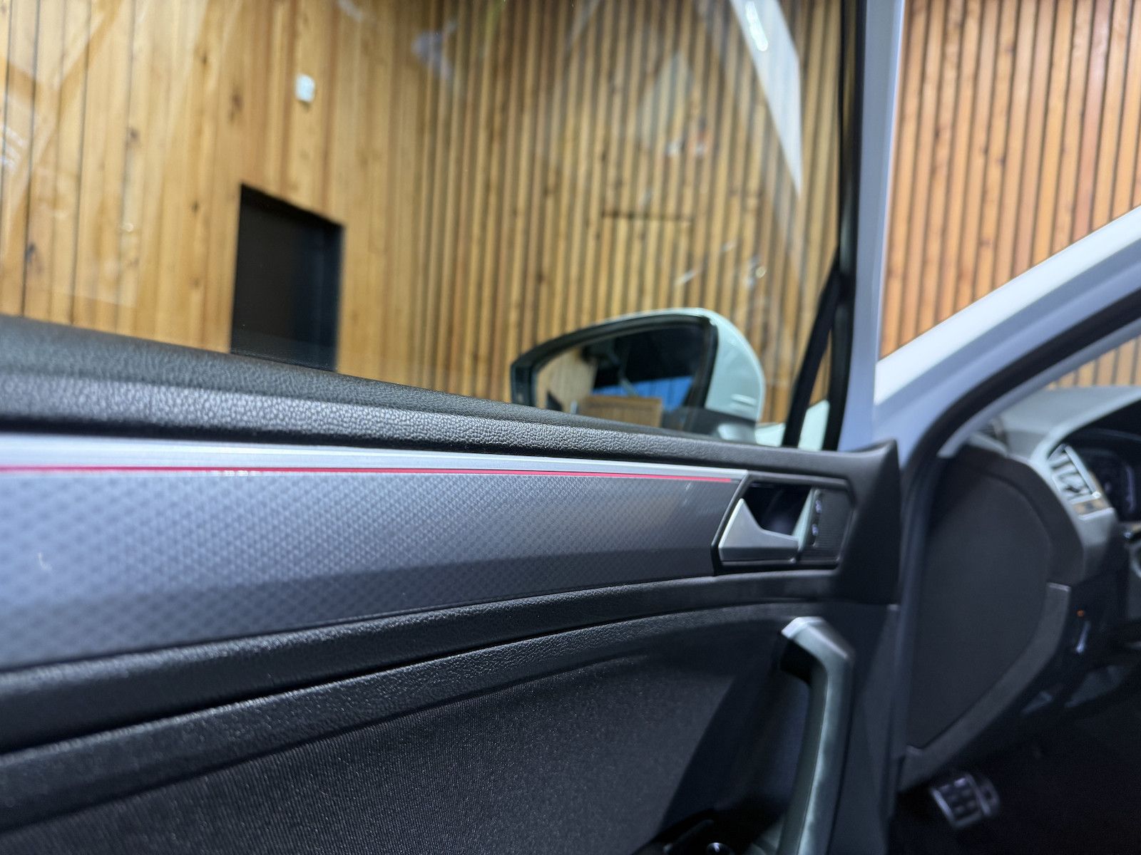 Fahrzeugabbildung Volkswagen Tiguan 1,4 eHybrid Active DSG *Navi*ACC*LED*AHK