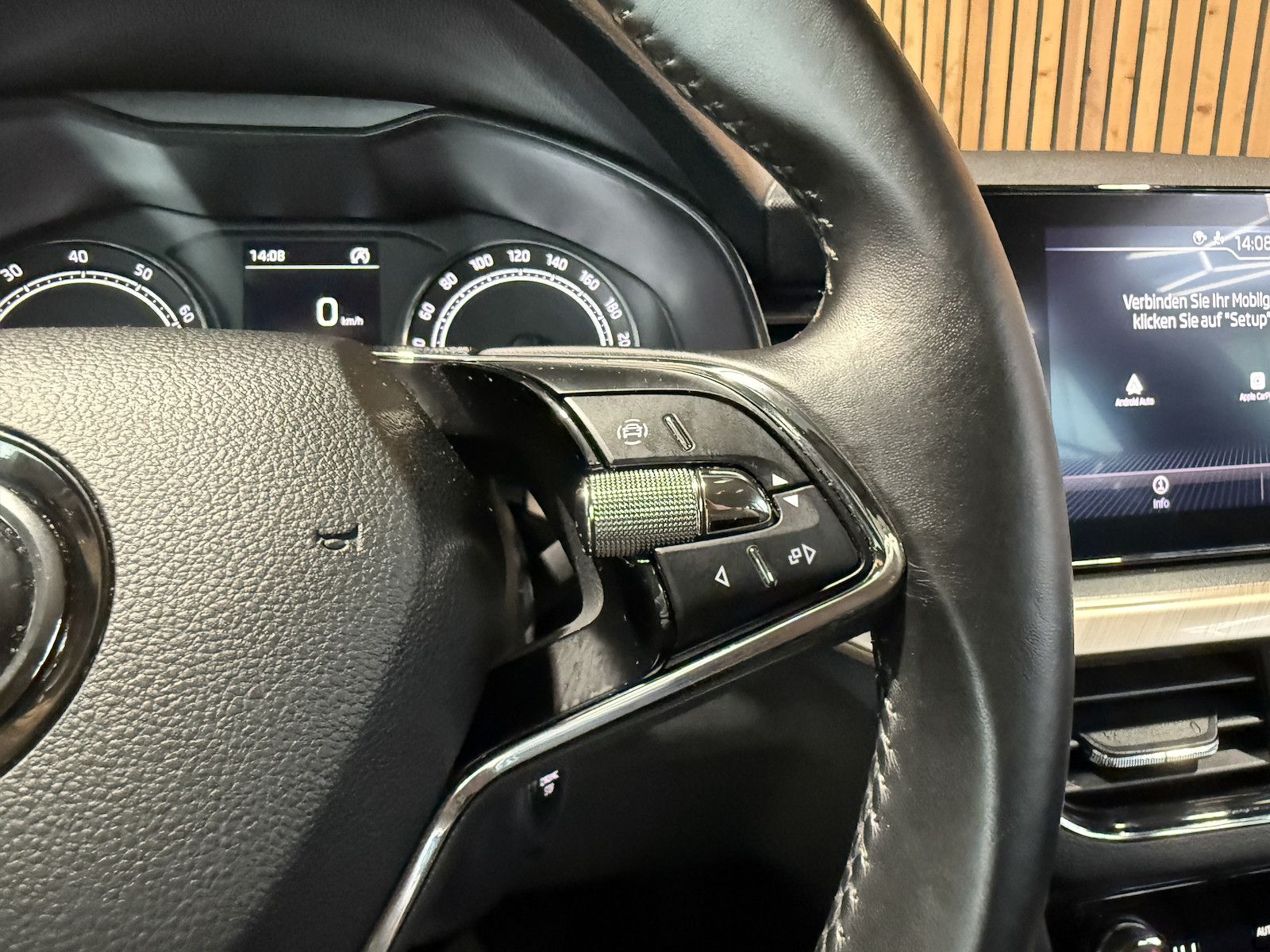 Fahrzeugabbildung SKODA Kamiq Style TSI *LED*App*Tempo*Alu*PDC*SHz*