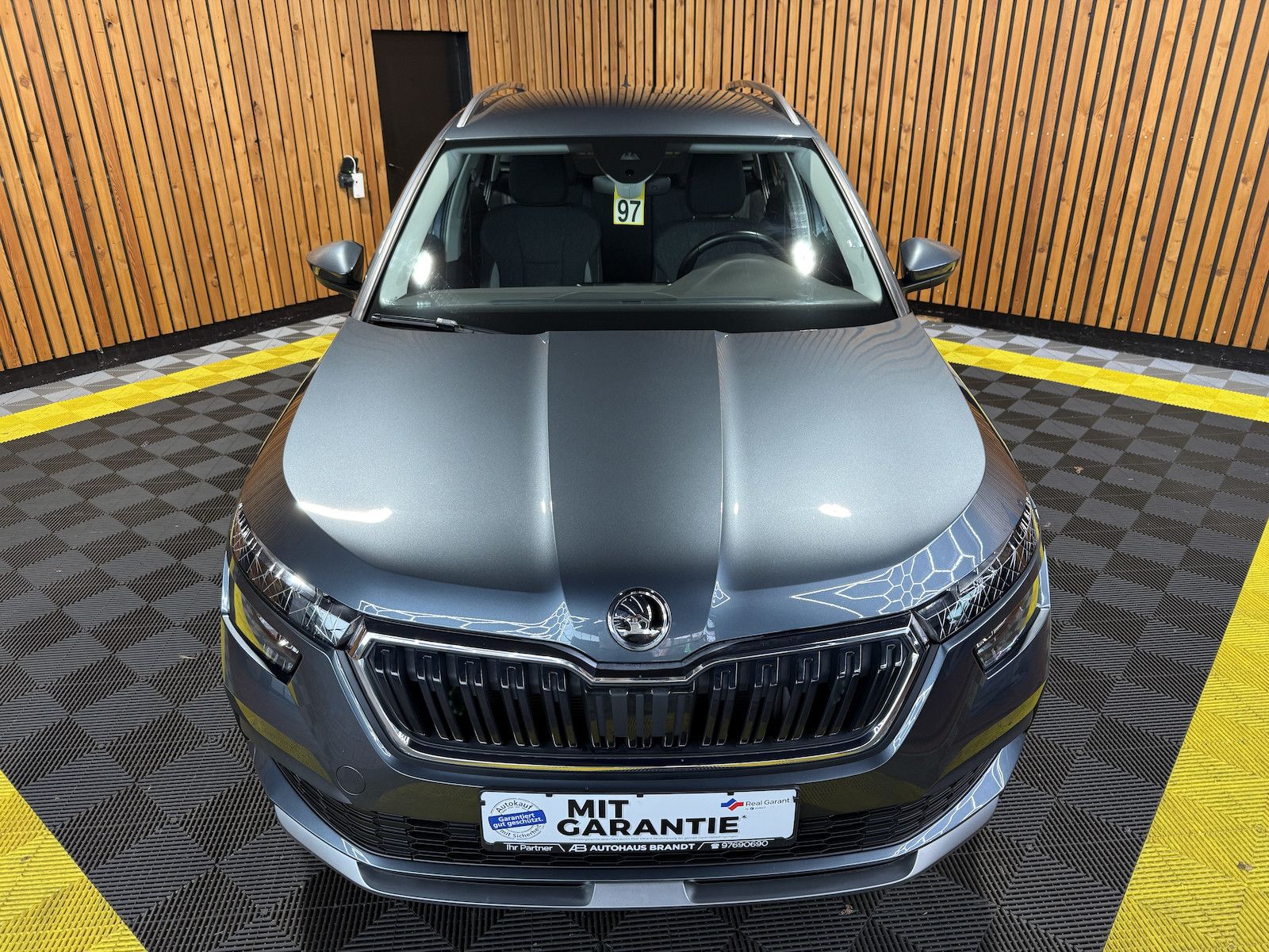 Fahrzeugabbildung SKODA Kamiq Style TSI *LED*App*Tempo*Alu*PDC*SHz*