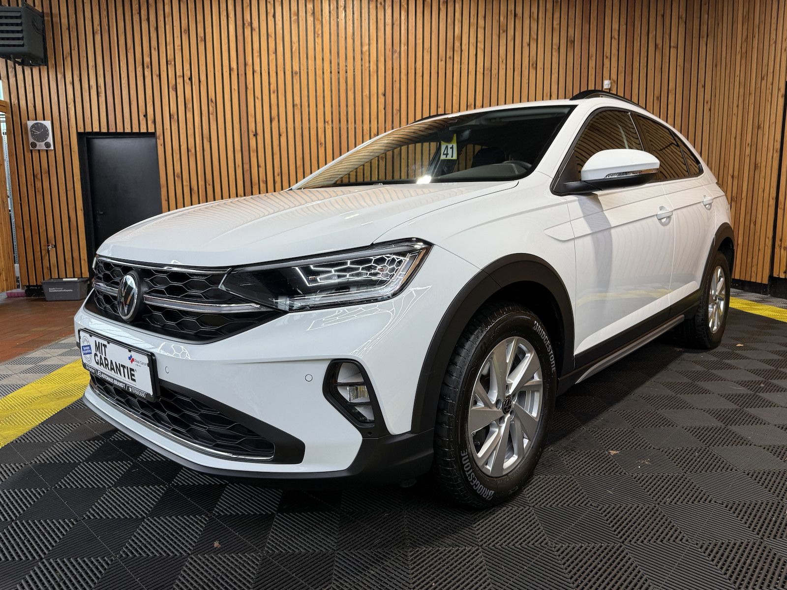 Volkswagen Taigo 1,0 TSI Life *Navi*Matrix*Virtual*Sitzhz*