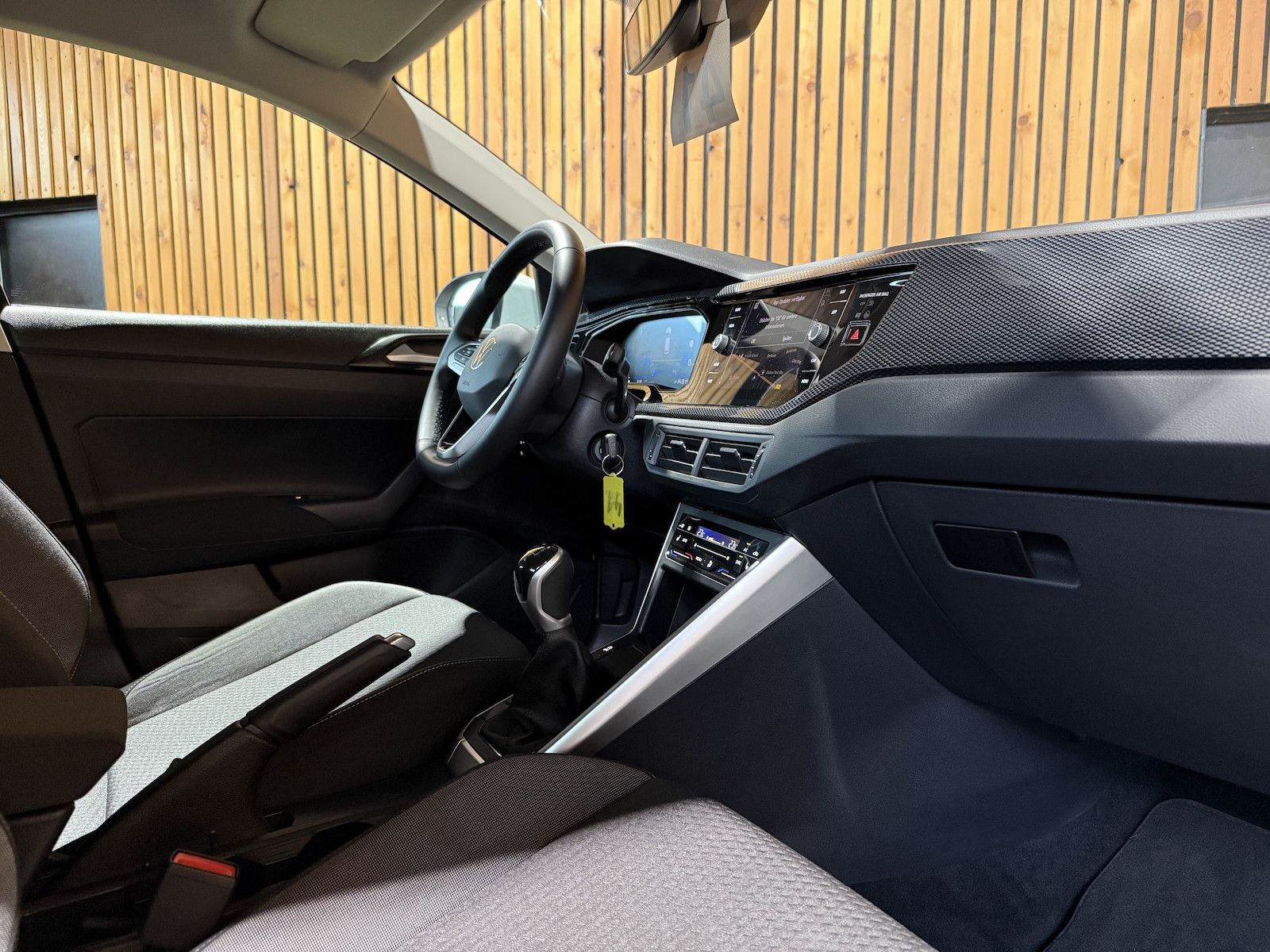 Fahrzeugabbildung Volkswagen Taigo 1,0 TSI Life *Navi*Matrix*Virtual*Sitzhz*