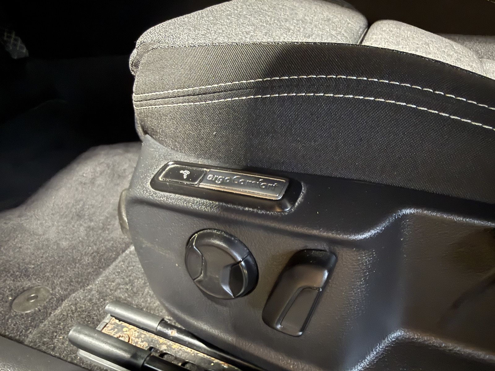 Fahrzeugabbildung Volkswagen Passat Variant GTE DSG *Navi*Kam*LED*Virtual*ACC