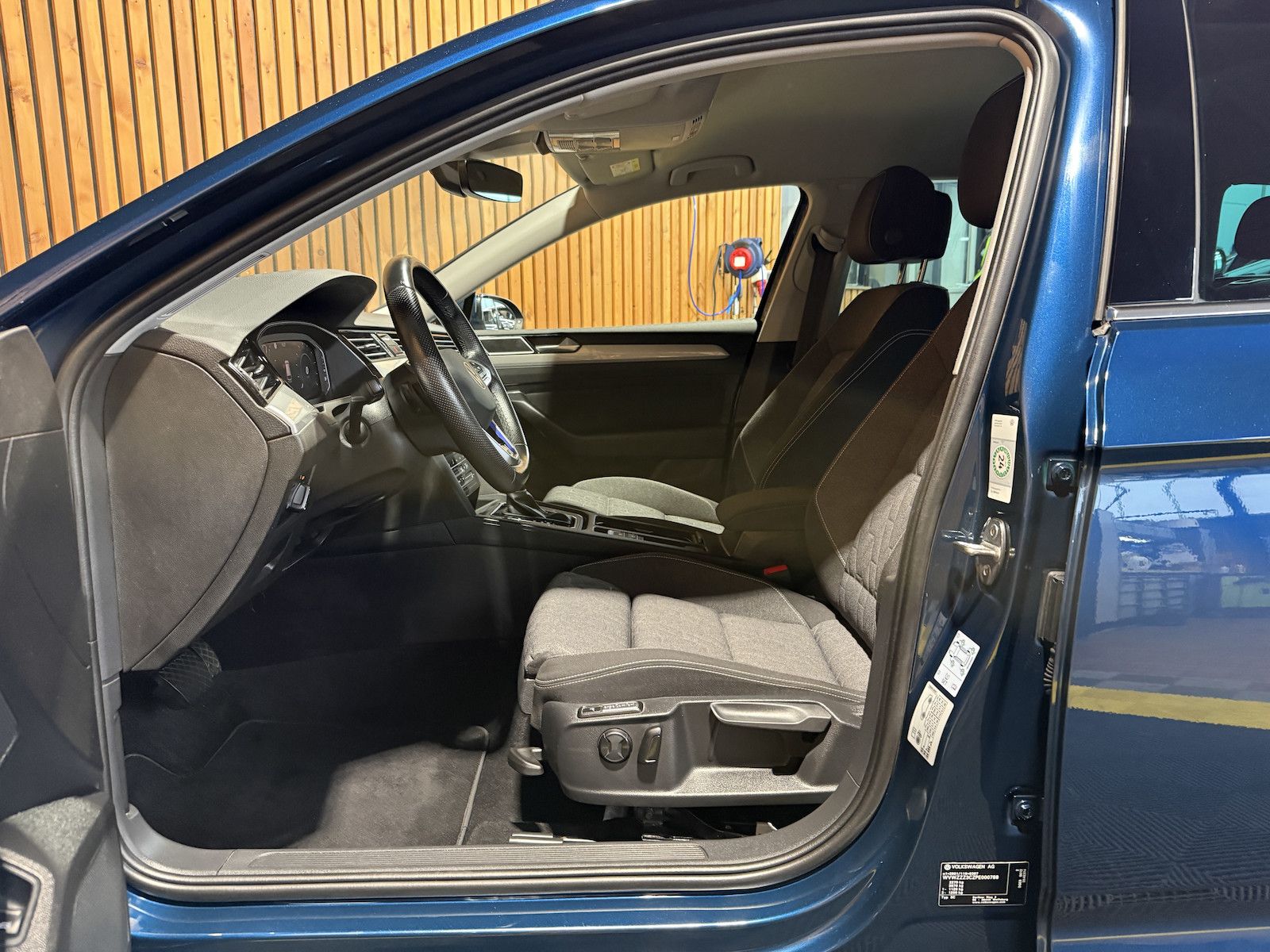 Fahrzeugabbildung Volkswagen Passat Variant GTE DSG *Navi*Kam*LED*Virtual*ACC