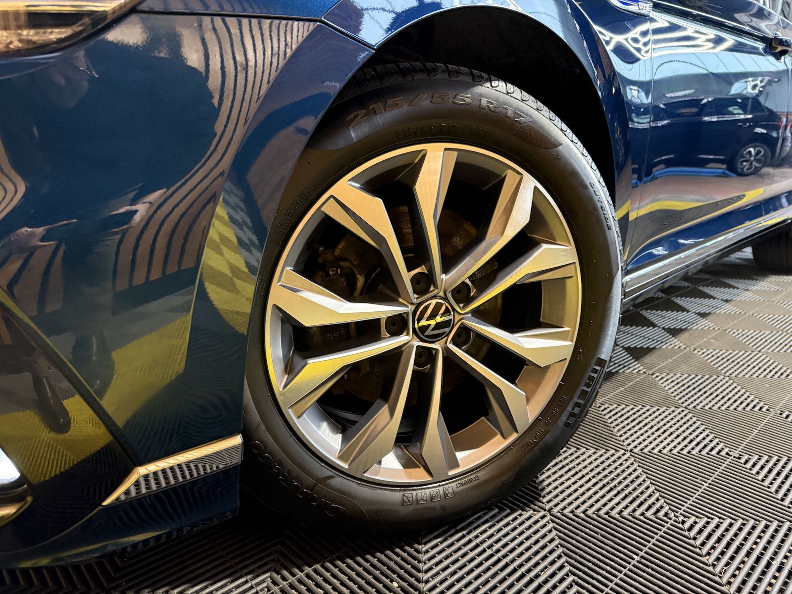 Fahrzeugabbildung Volkswagen Passat Variant GTE DSG *Navi*Kam*LED*Virtual*ACC