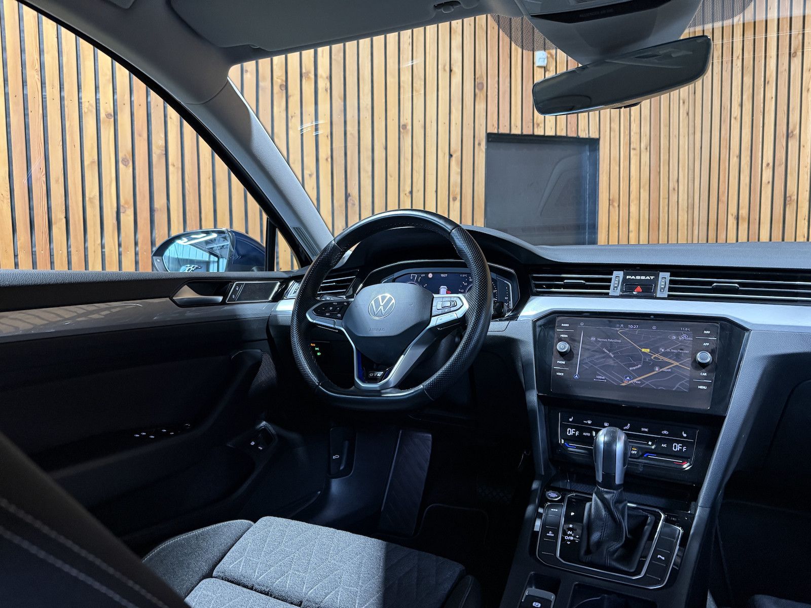 Fahrzeugabbildung Volkswagen Passat Variant GTE DSG *Navi*Kam*LED*Virtual*ACC