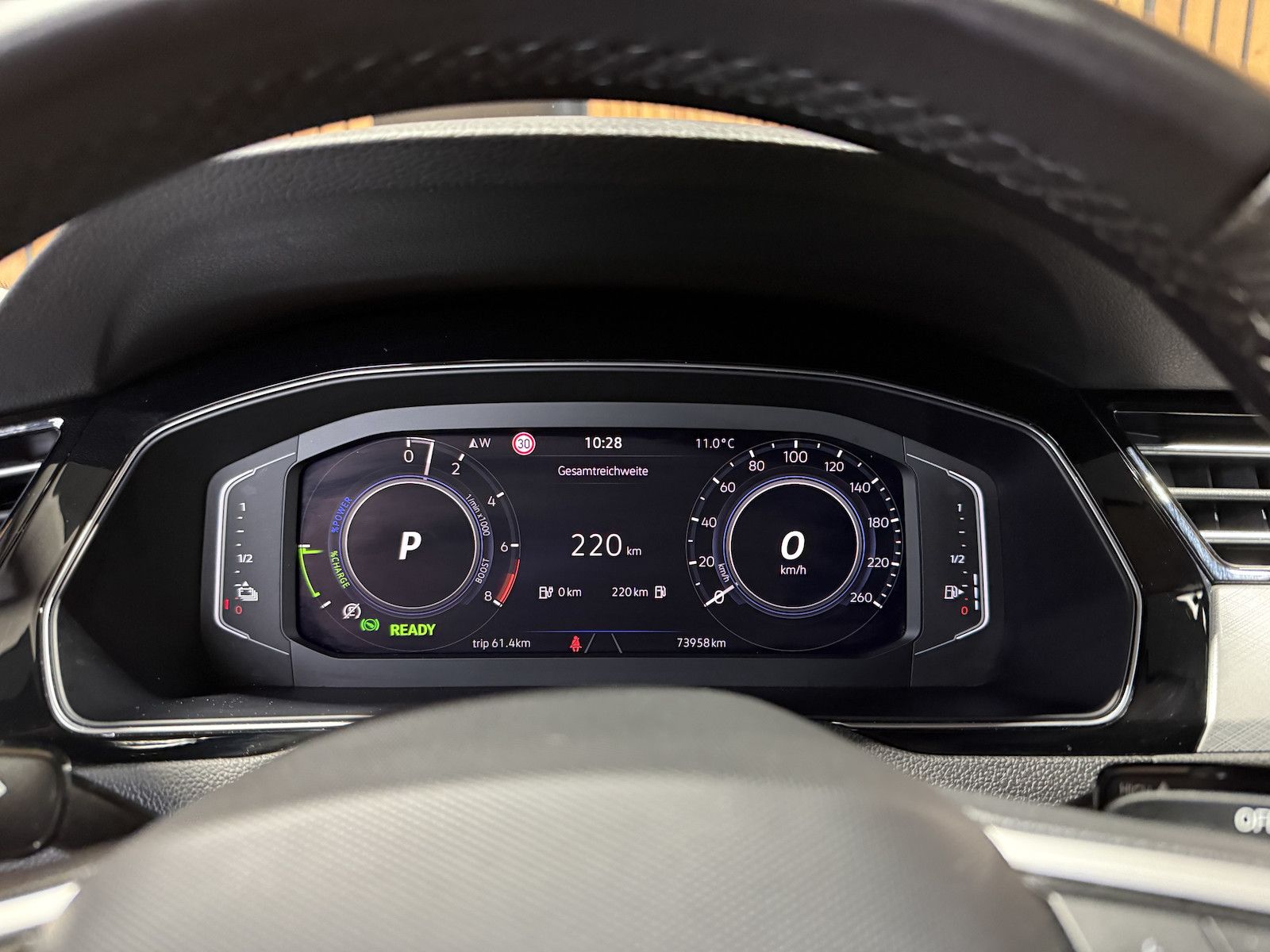 Fahrzeugabbildung Volkswagen Passat Variant GTE DSG *Navi*Kam*LED*Virtual*ACC