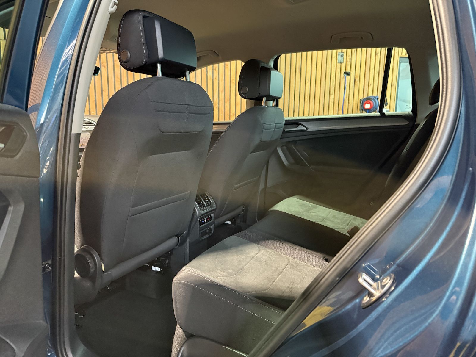 Fahrzeugabbildung Volkswagen Tiguan 2,0 TDI Life DSG *Navi*ACC*AHK*App*LED*