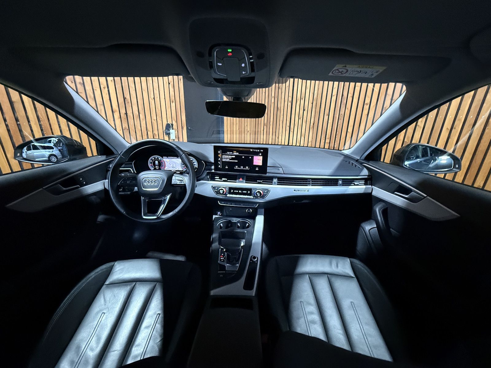 Fahrzeugabbildung Audi A4 Avant adv. 40 TFSI Aut Navi*Kam*ACC*LED*Leder