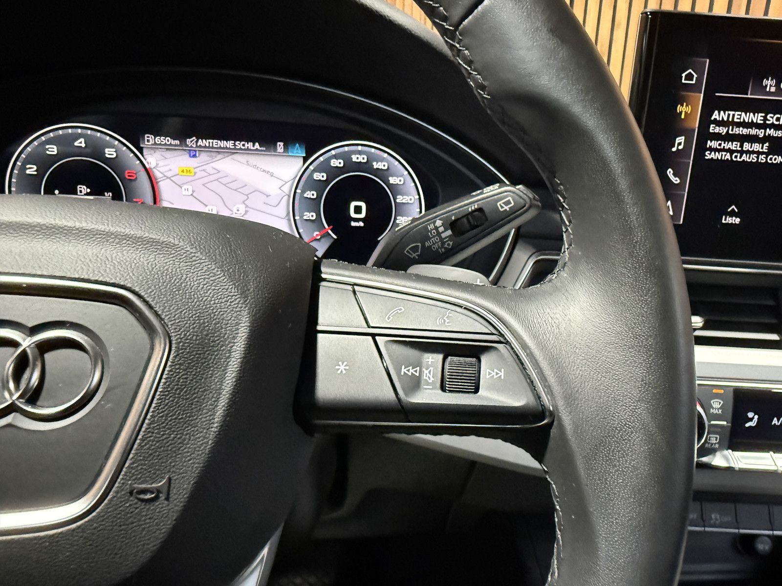 Fahrzeugabbildung Audi A4 Avant adv. 40 TFSI Aut Navi*Kam*ACC*LED*Leder