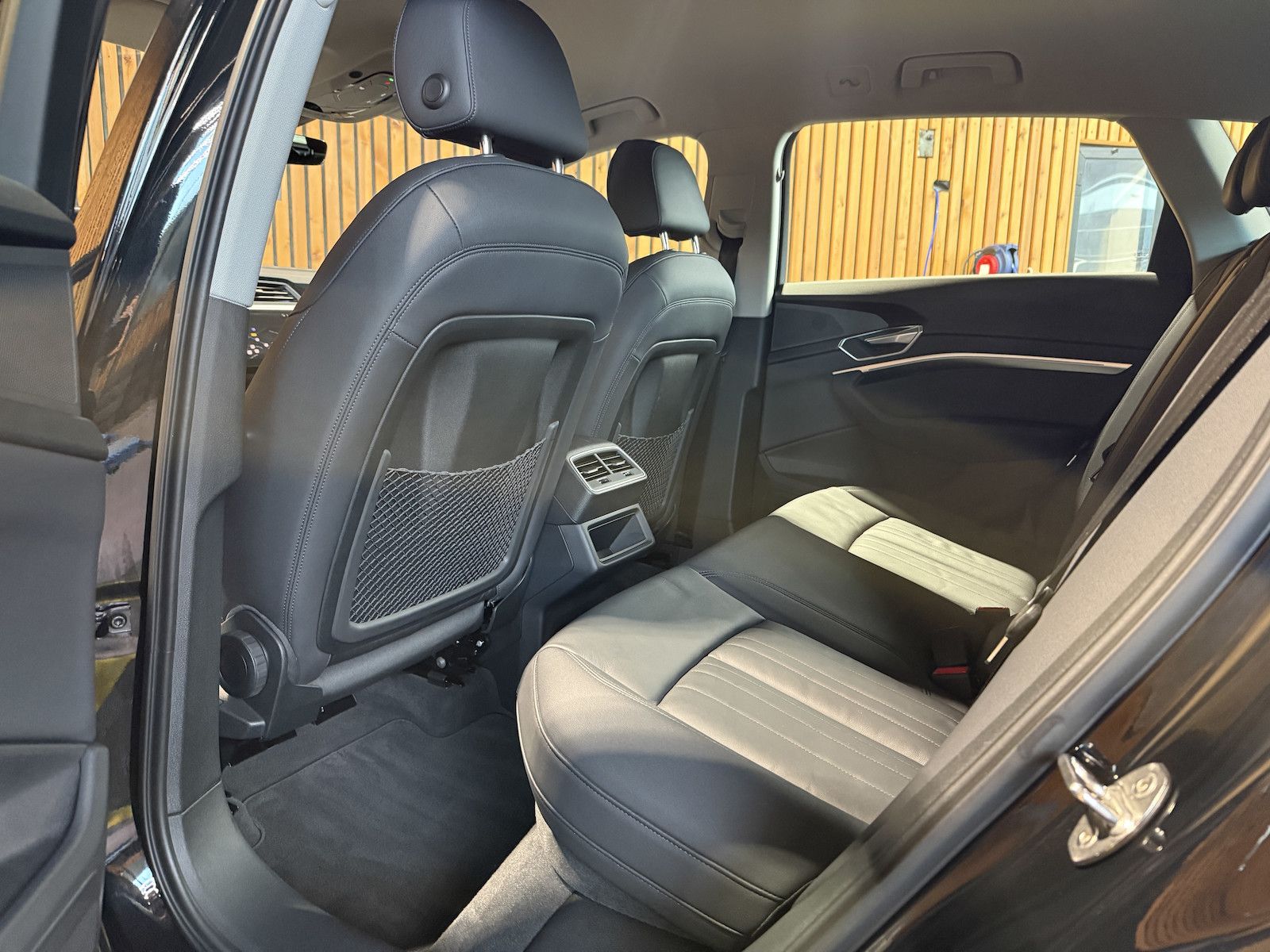 Fahrzeugabbildung Audi e-tron 50 quattro Navi*Kam*Virt*Luft*LED*Keyless