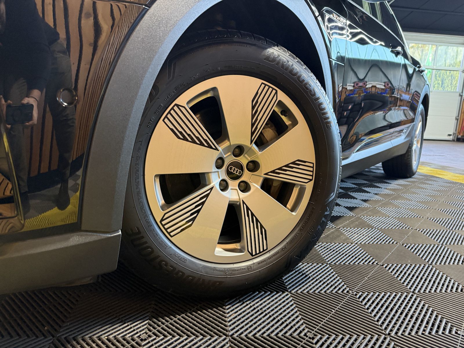 Fahrzeugabbildung Audi e-tron 50 quattro Navi*Kam*Virt*Luft*LED*Keyless