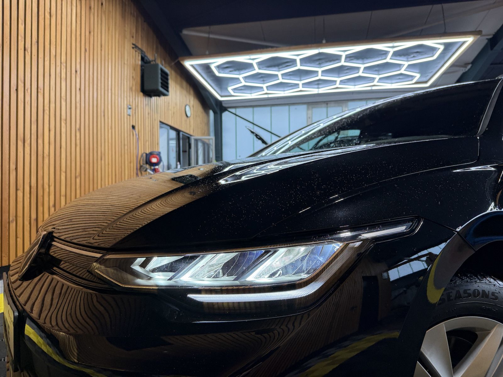 Fahrzeugabbildung Volkswagen Golf Variant 2,0 TDI Facel. DSG*Navi*LED*Kam*AHK