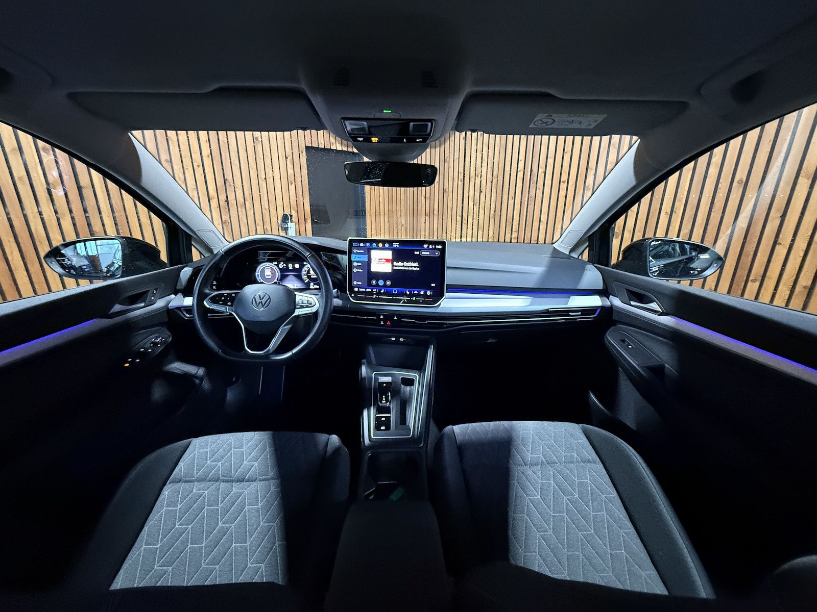 Fahrzeugabbildung Volkswagen Golf Variant 2,0 TDI Facel. DSG*Navi*LED*Kam*AHK