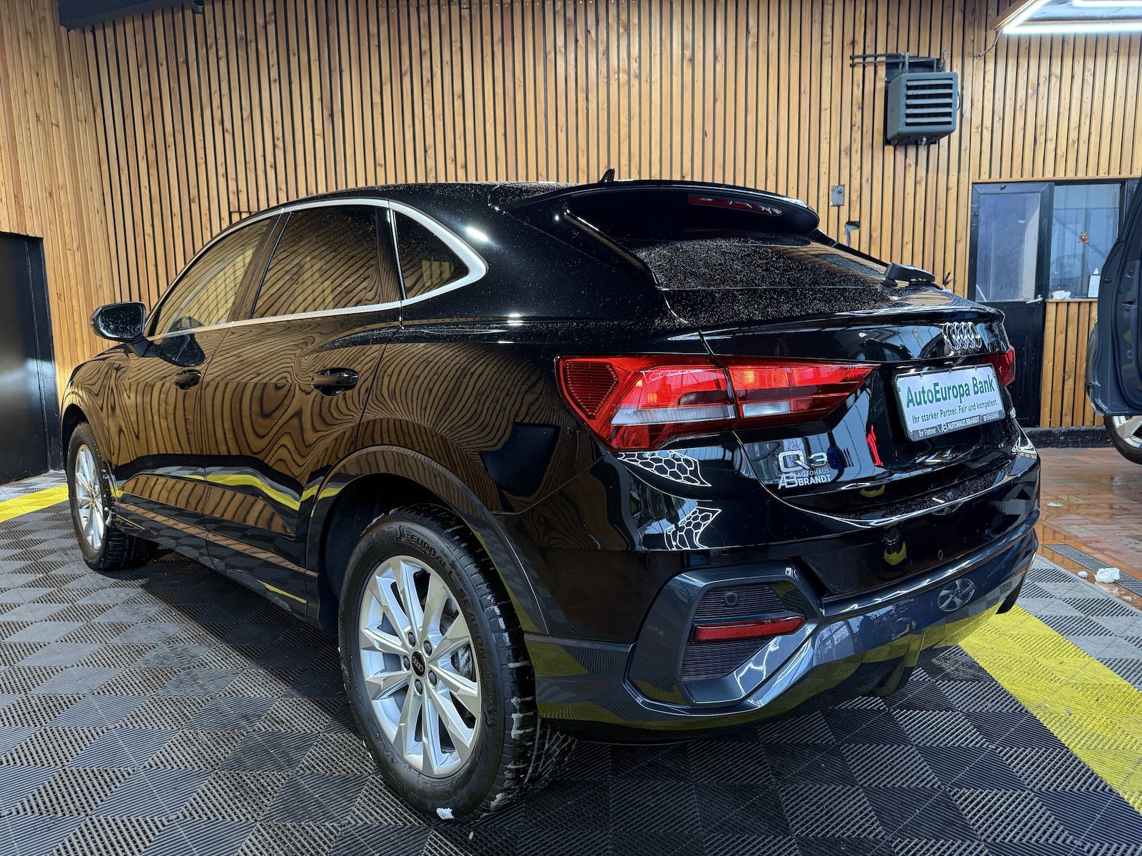 Fahrzeugabbildung Audi Q3 Sportback 35TDI Aut. *Navi+*LED*Virtual*Kam*