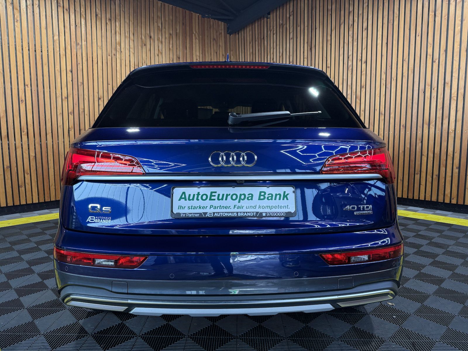 Fahrzeugabbildung Audi Q5 40 TDI qu. advanced *Navi*AHK*Kam*ACC*Virtual
