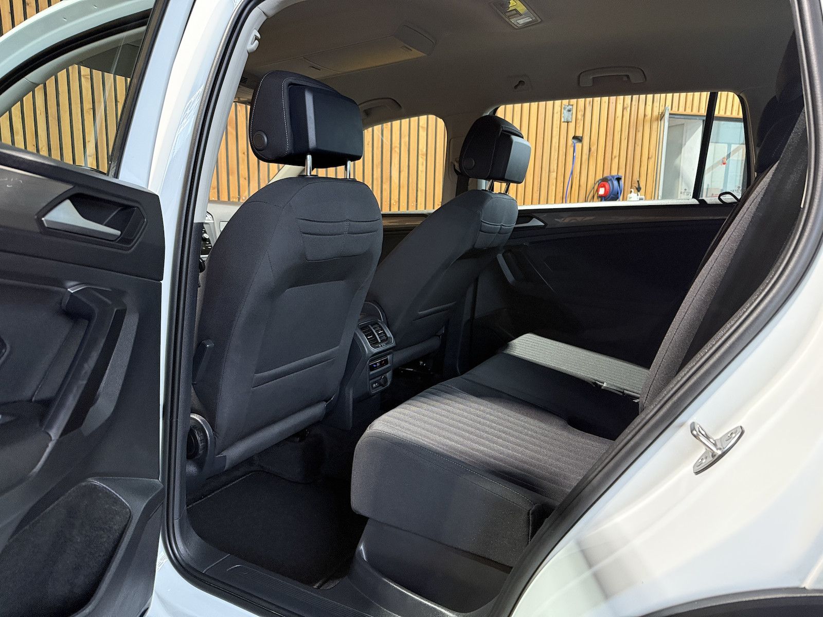 Fahrzeugabbildung Volkswagen Tiguan Allspace 2,0 TDI DSG *Navi*Kam*LED*Head*