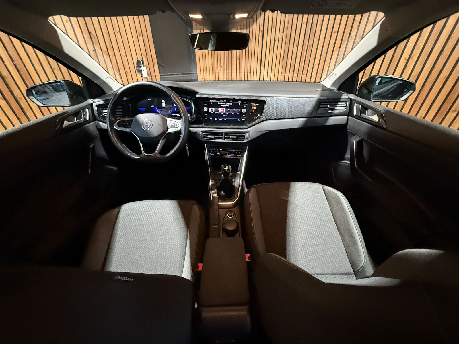 Fahrzeugabbildung Volkswagen Polo TSI Life 5-tg. *Navi*LED*Kam*Virtual*Sitzhz