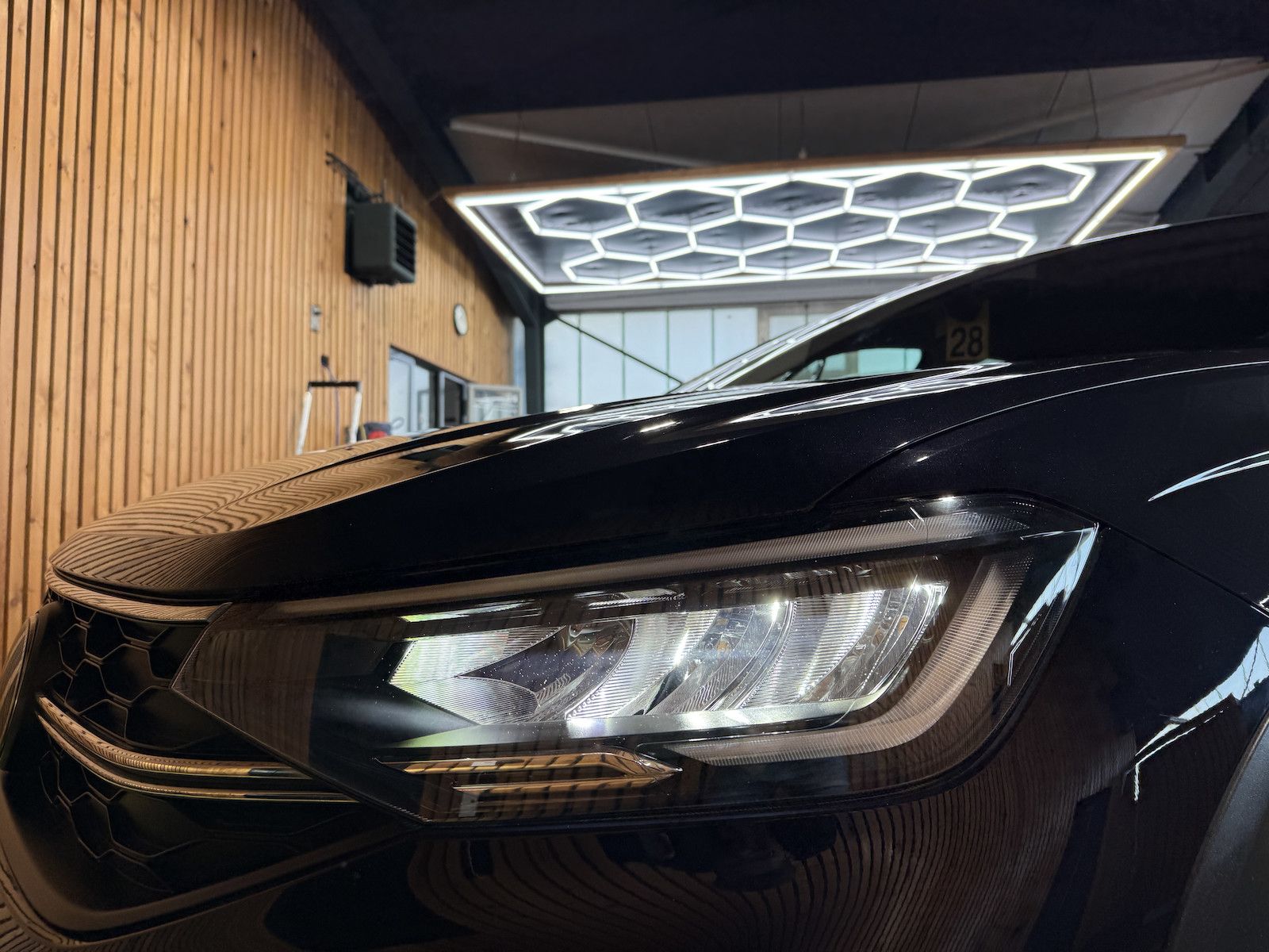 Fahrzeugabbildung Volkswagen Taigo 1,0 TSI Life *Navi*LED*Virtual*Sitzhz*Kam*