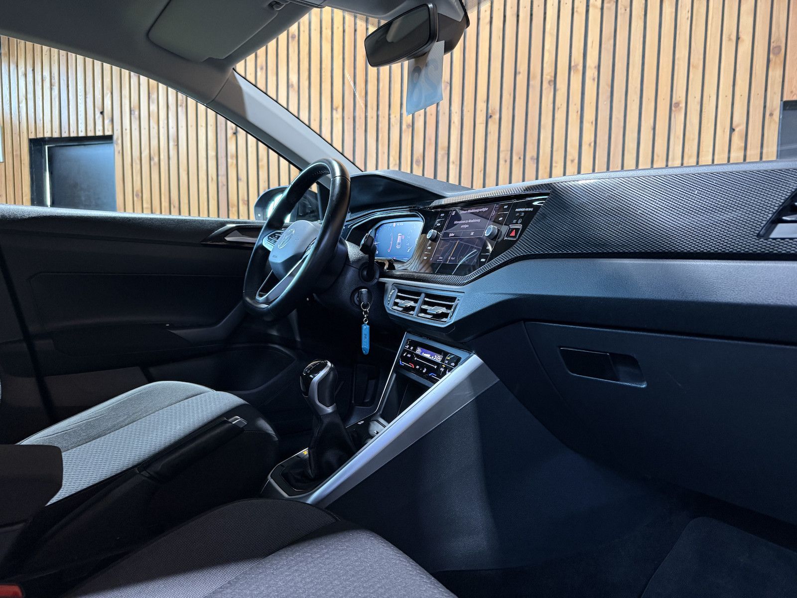 Fahrzeugabbildung Volkswagen Taigo 1,0 TSI Life *Navi*LED*Virtual*Sitzhz*Kam*