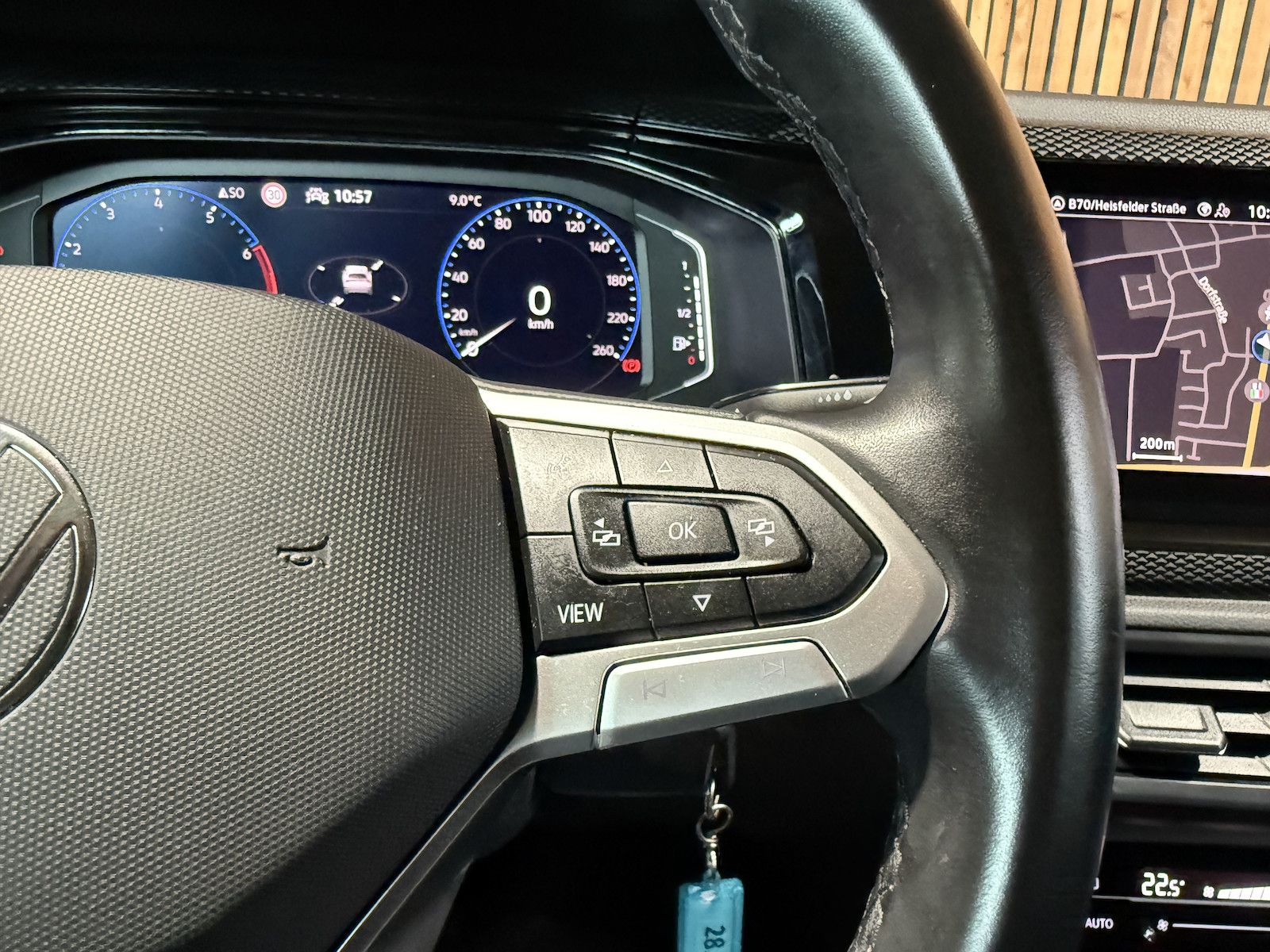 Fahrzeugabbildung Volkswagen Taigo 1,0 TSI Life *Navi*LED*Virtual*Sitzhz*Kam*