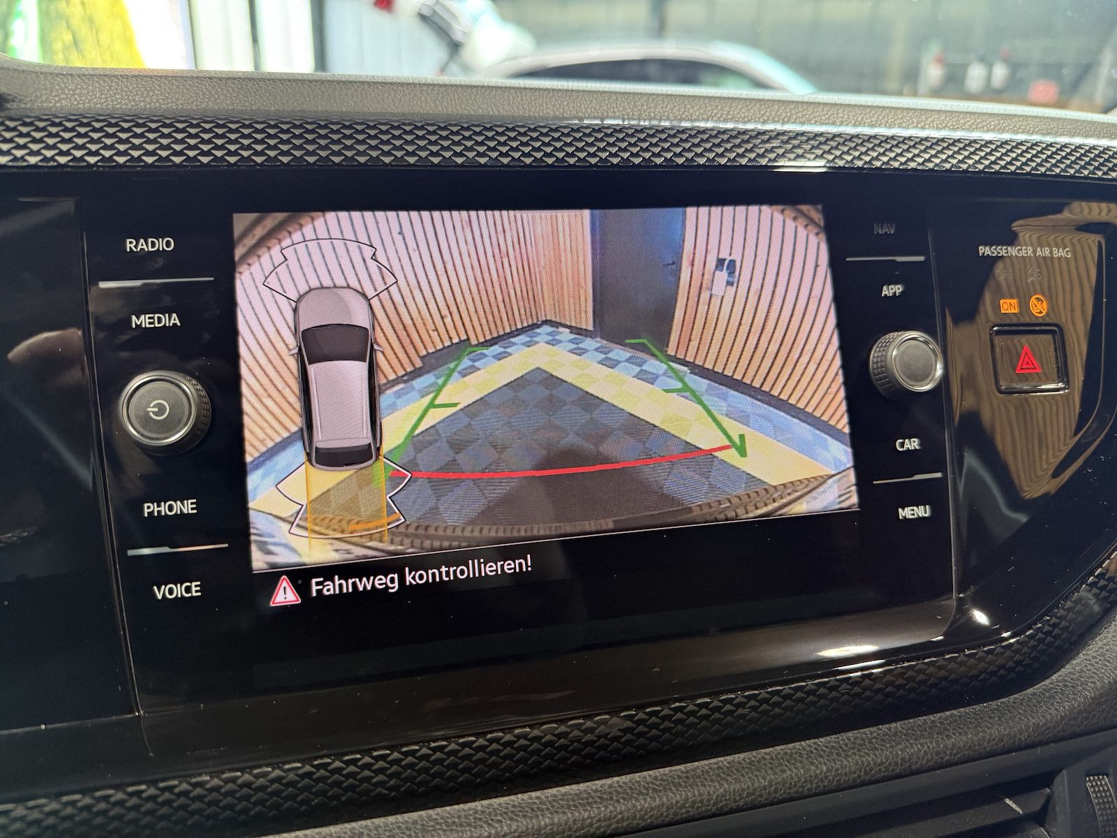 Fahrzeugabbildung Volkswagen Taigo 1,0 TSI Life *Navi*LED*Virtual*Sitzhz*Kam*